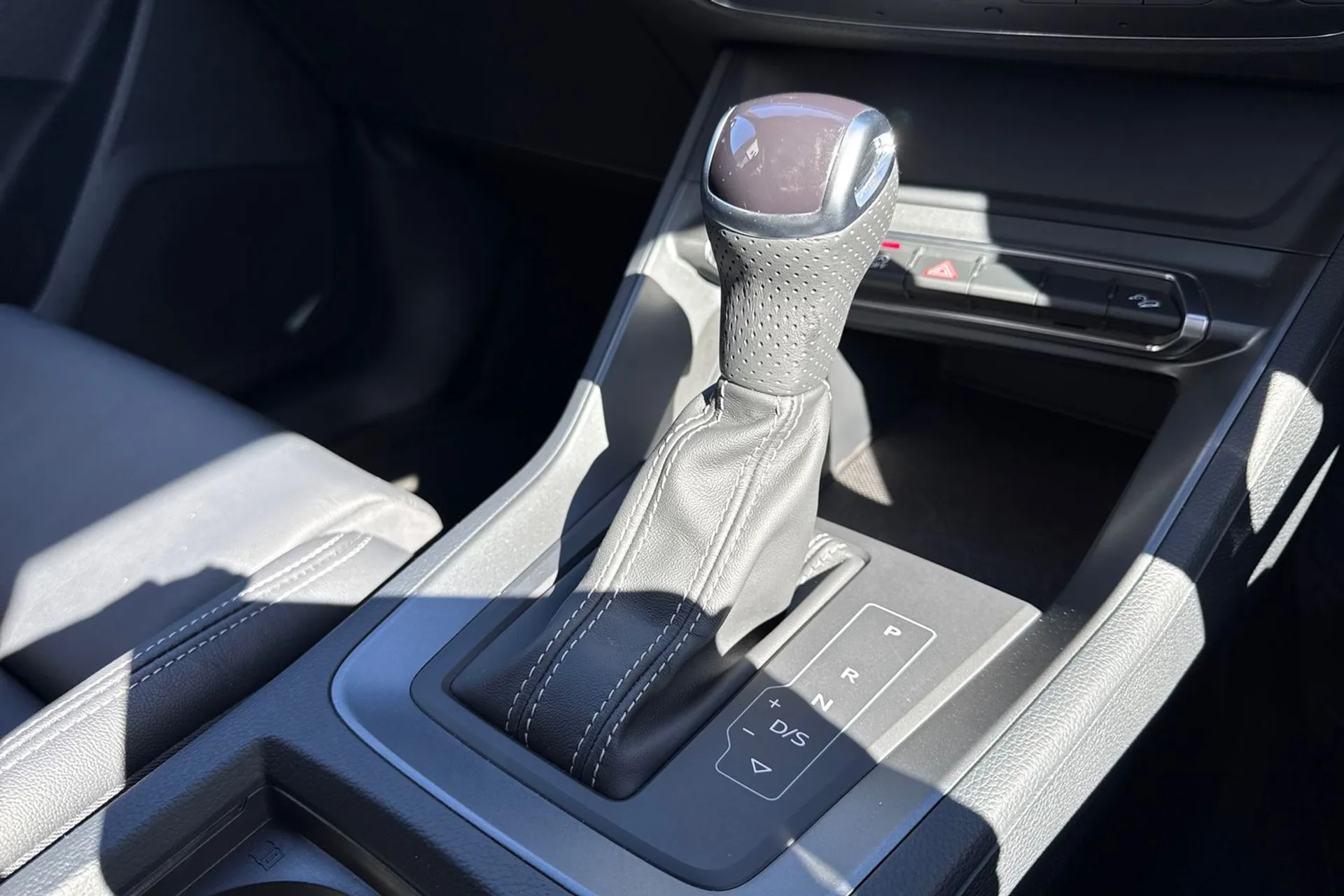 Audi Q3 thumbnail image number 7