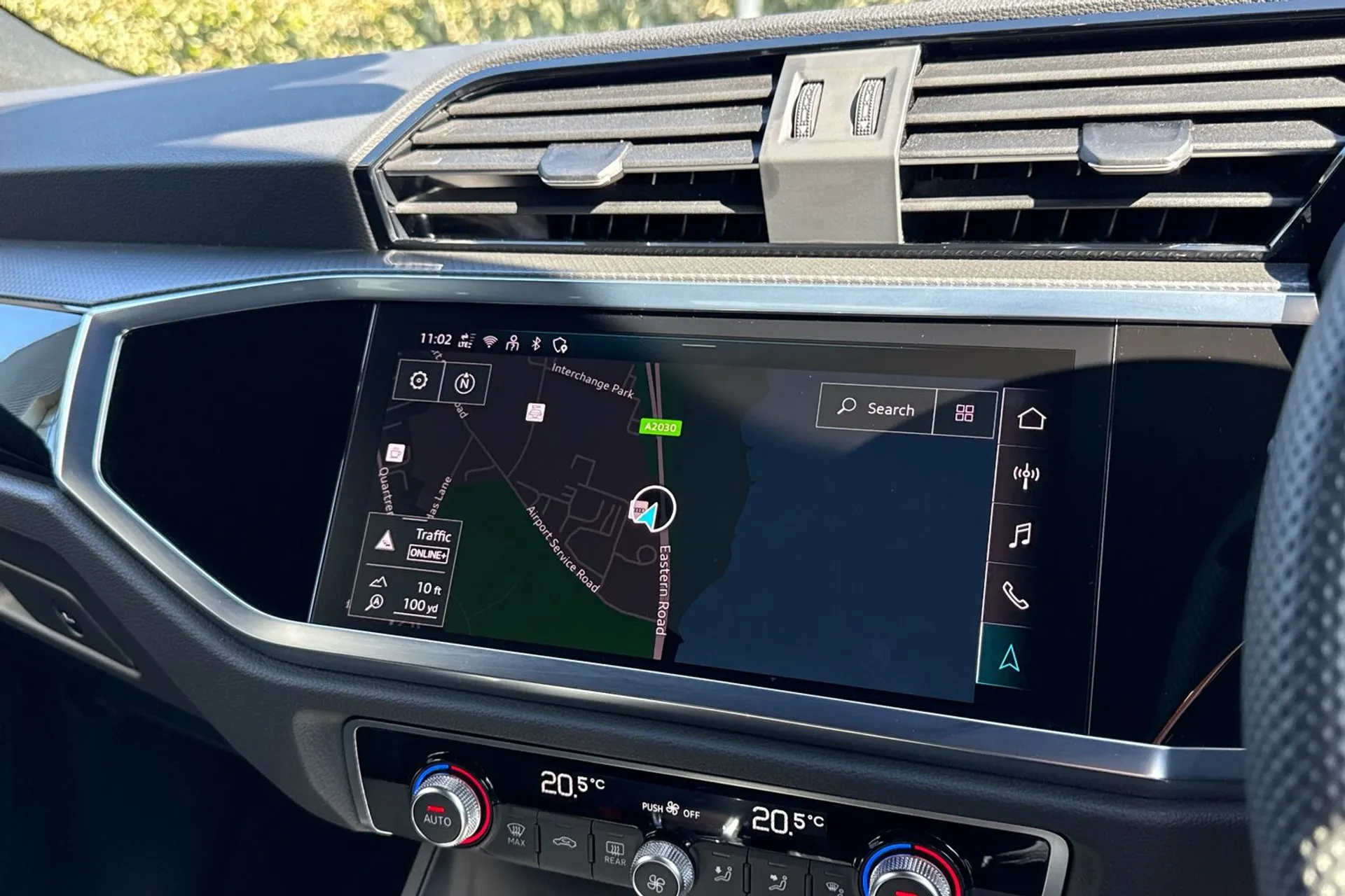 Audi Q3 thumbnail image number 20