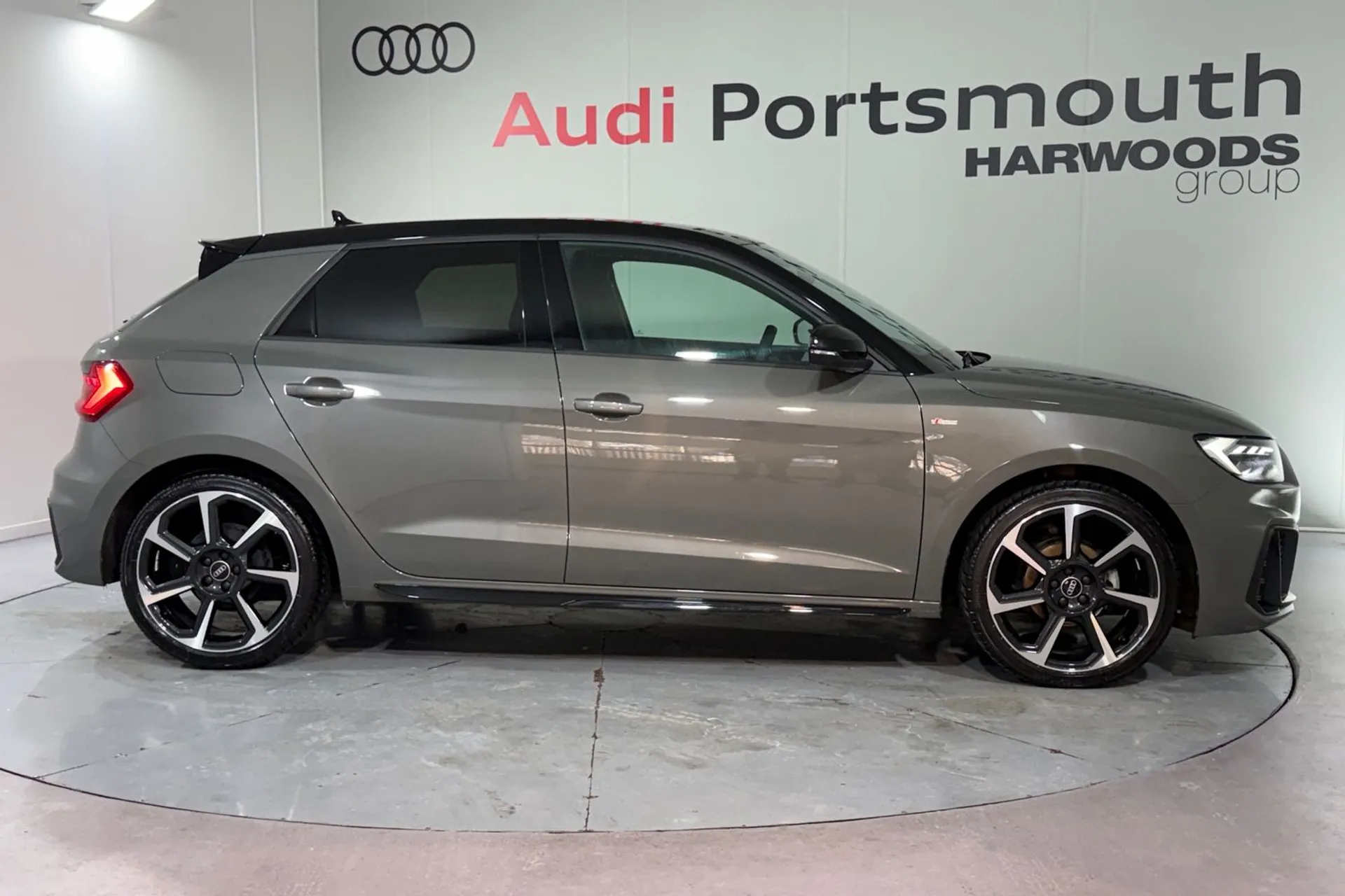 Audi A1 thumbnail image number 2