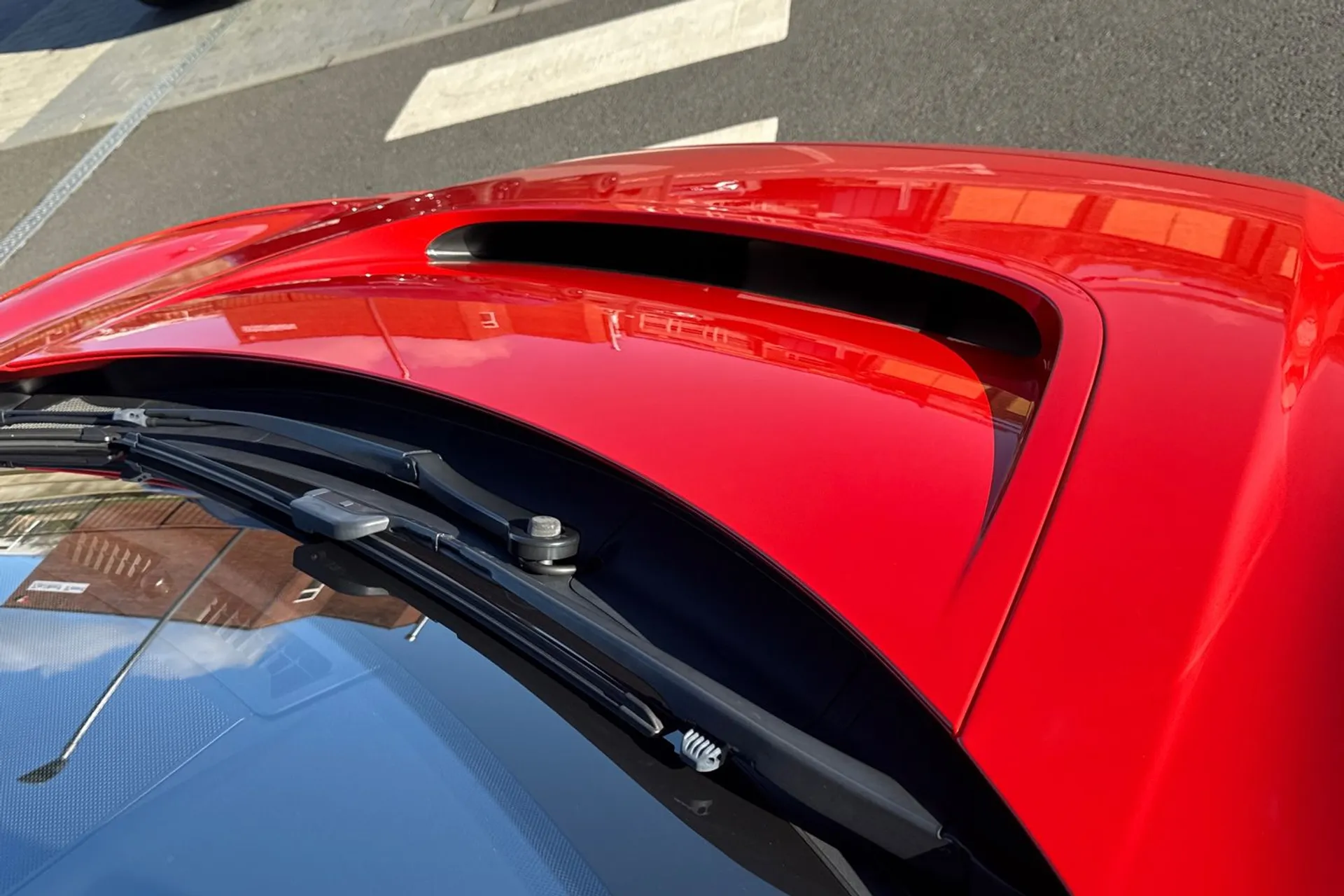 Jaguar I-PACE thumbnail image number 23