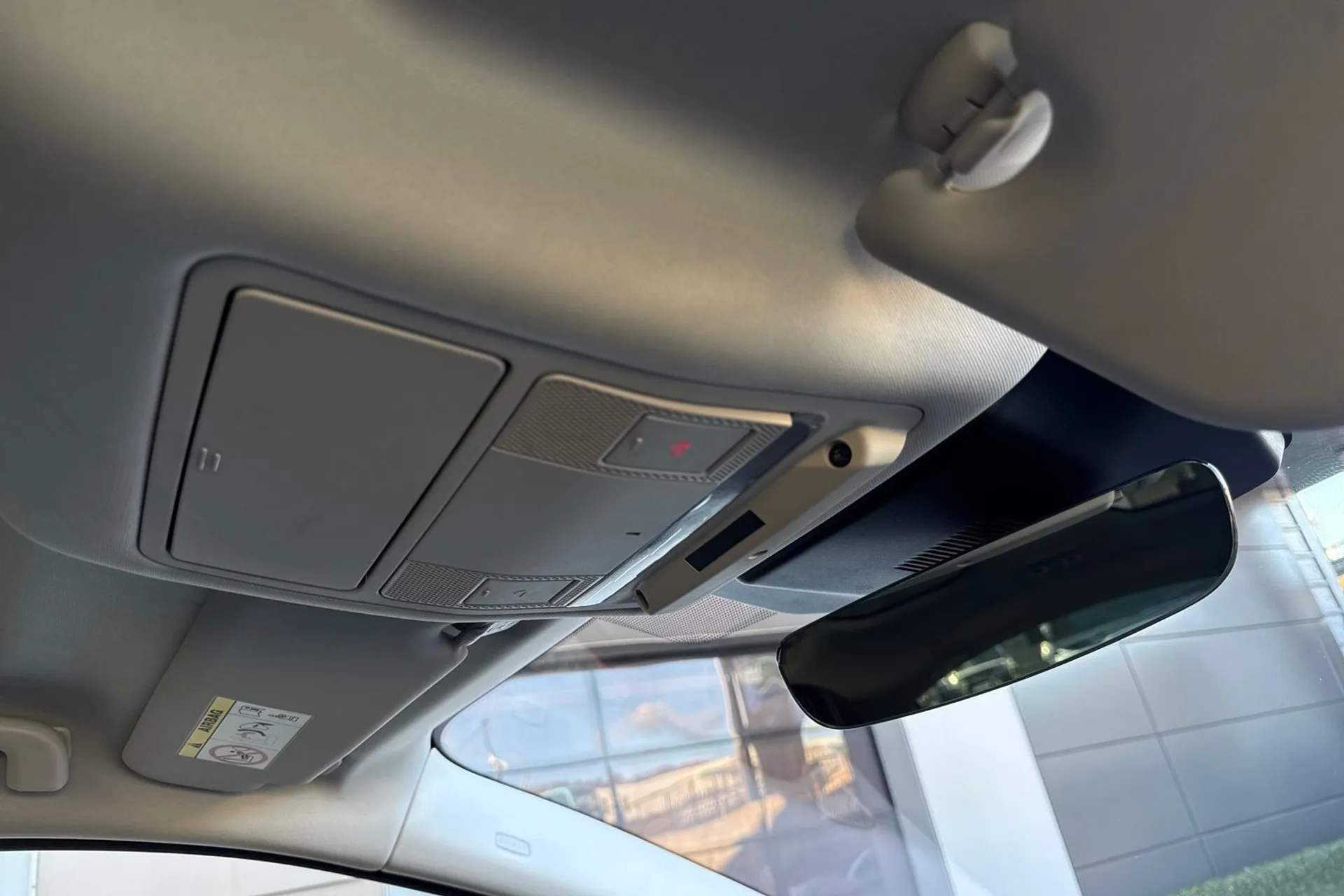 Jaguar I-PACE thumbnail image number 55