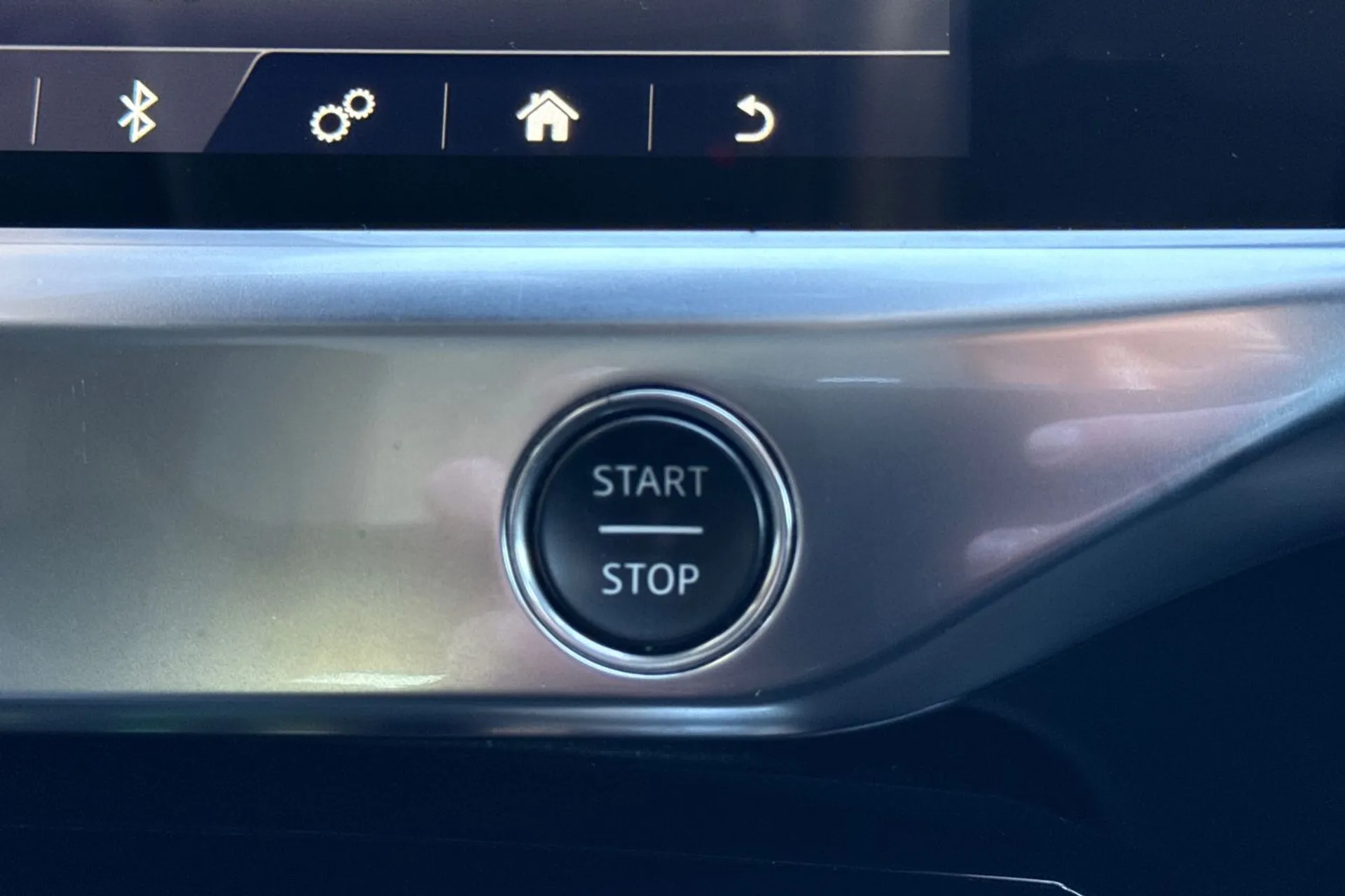 Jaguar I-PACE thumbnail image number 62