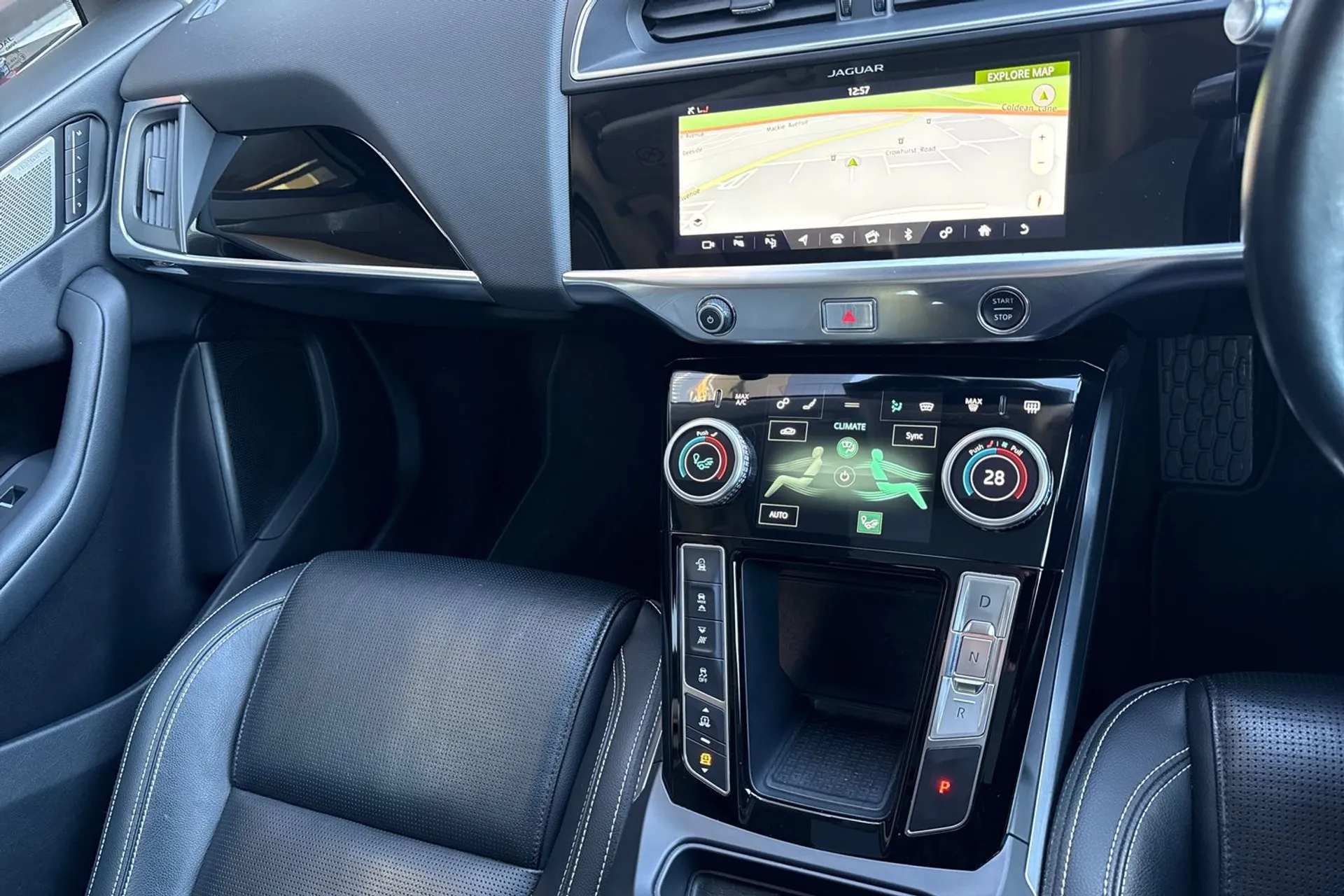 Jaguar I-PACE thumbnail image number 27