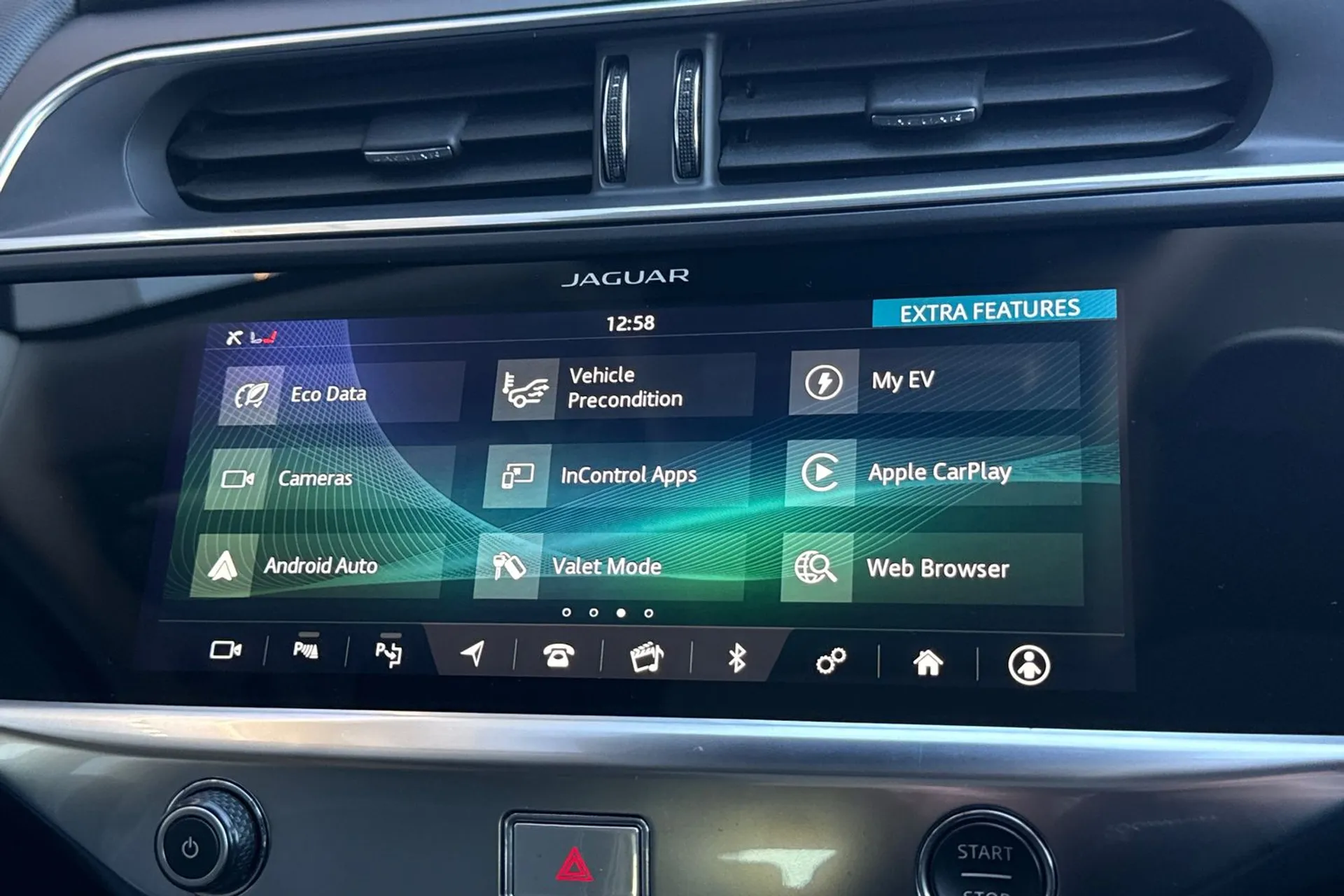 Jaguar I-PACE thumbnail image number 60