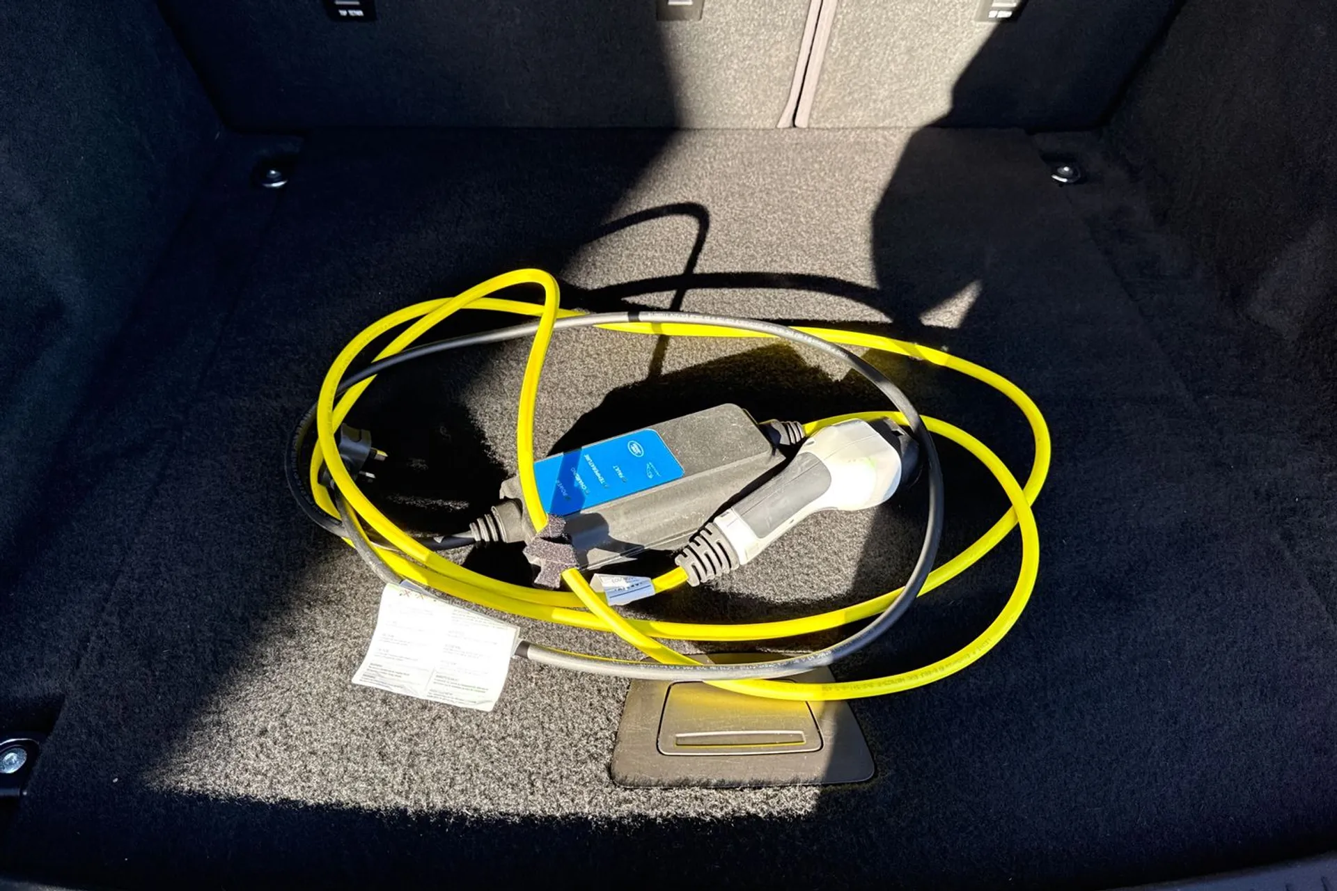 Jaguar I-PACE thumbnail image number 46