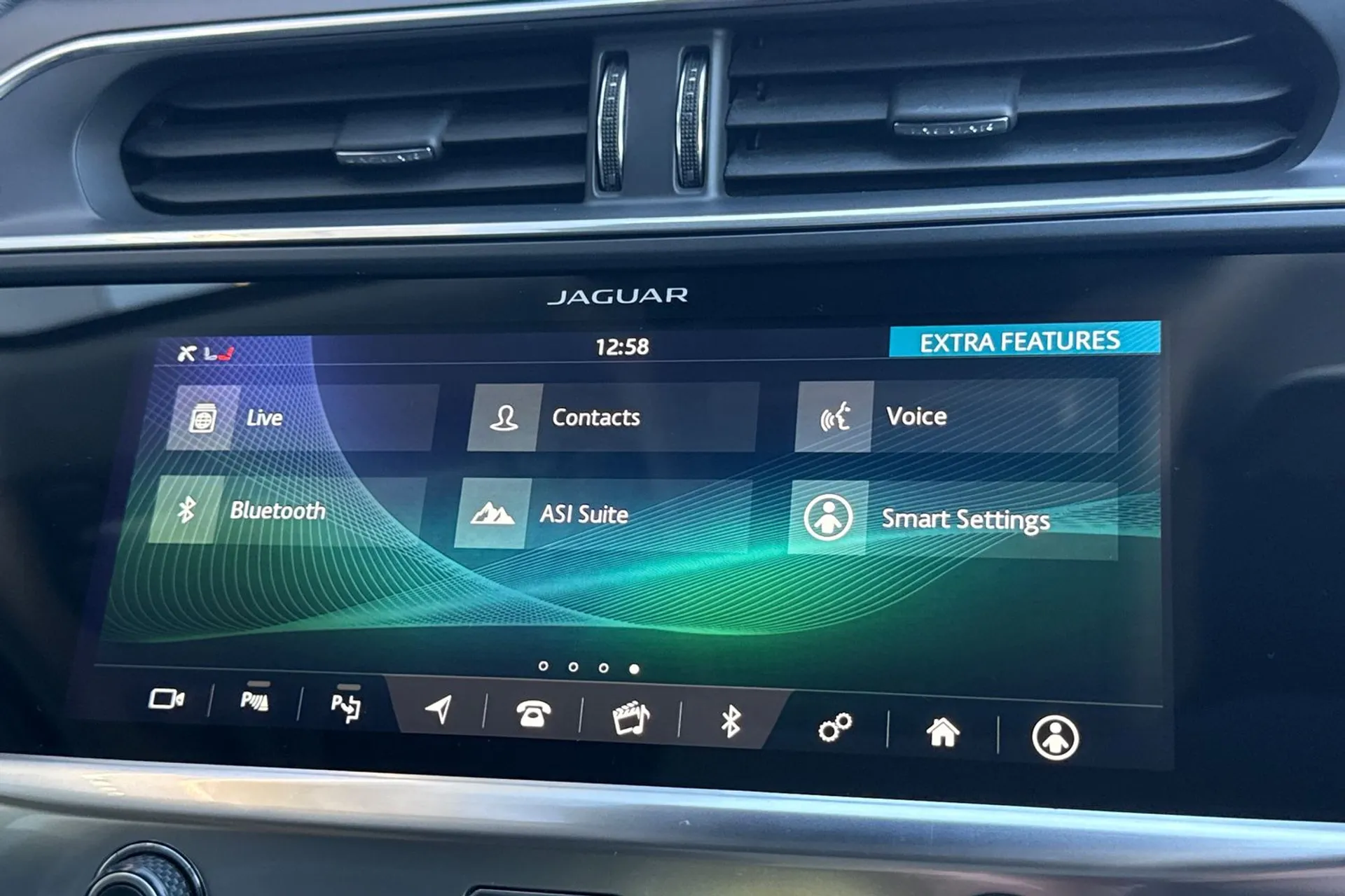 Jaguar I-PACE thumbnail image number 61