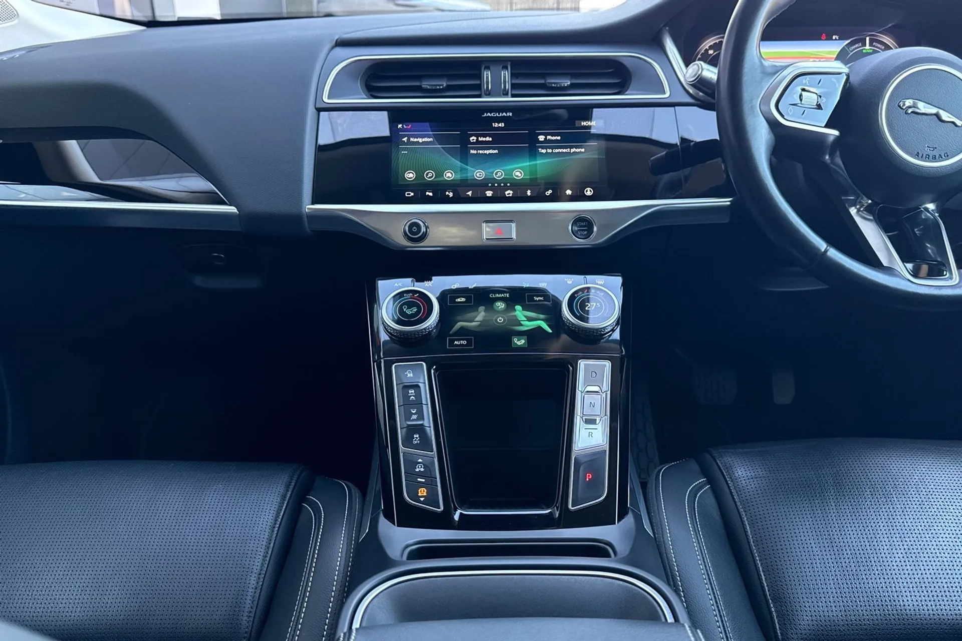 Jaguar I-PACE thumbnail image number 26