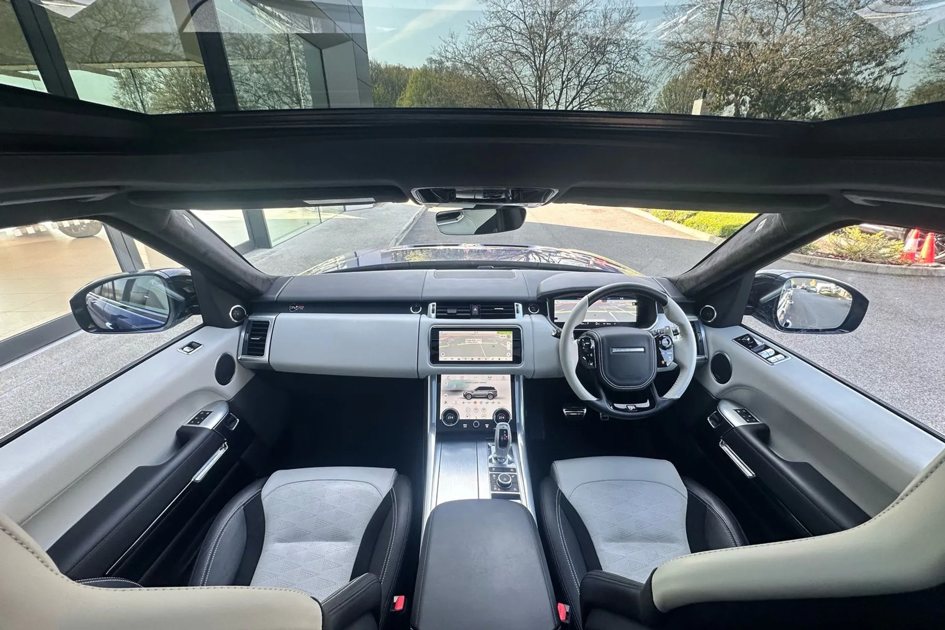 LAND ROVER RANGE ROVER SPORT thumbnail image number 3