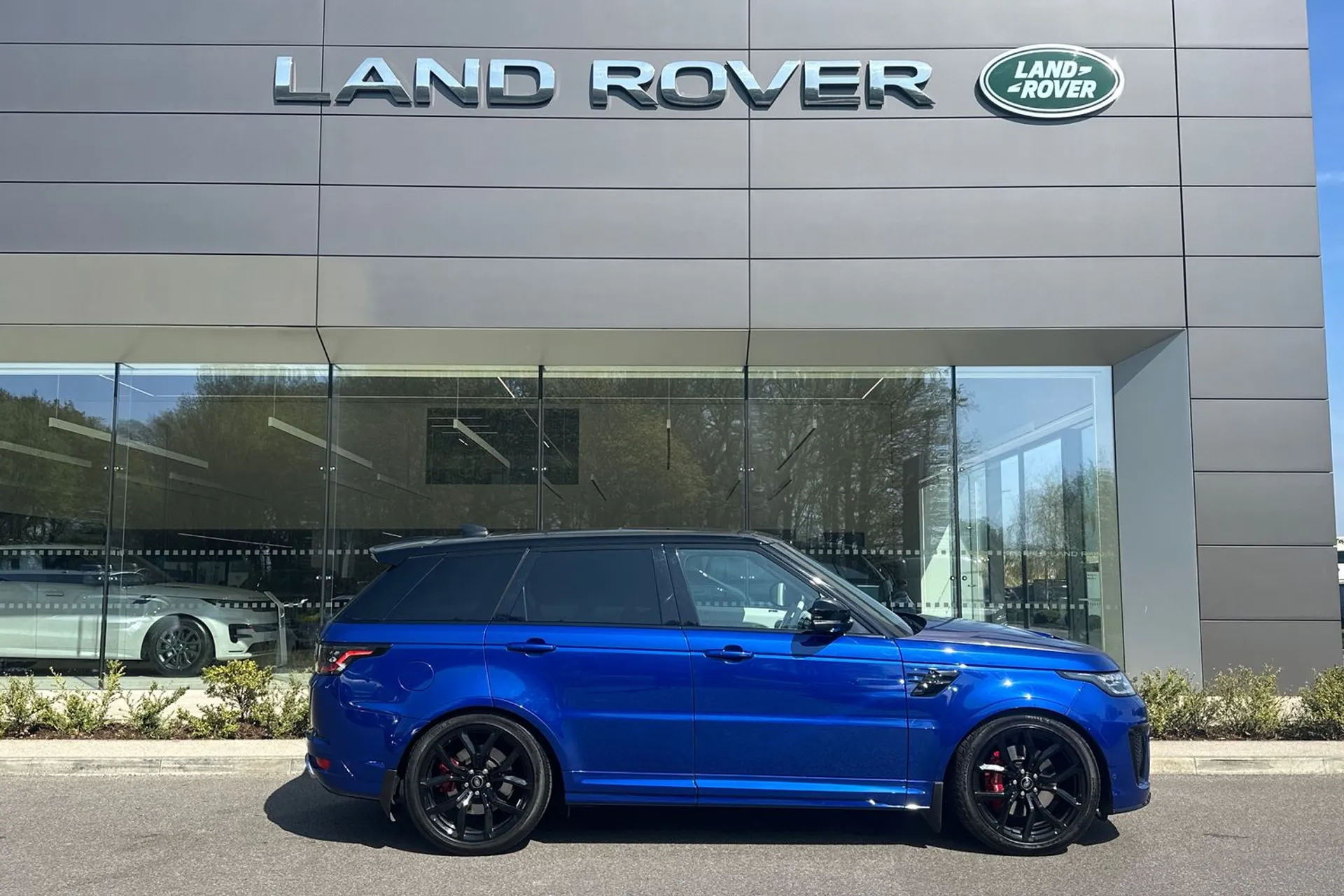 LAND ROVER RANGE ROVER SPORT thumbnail image number 2