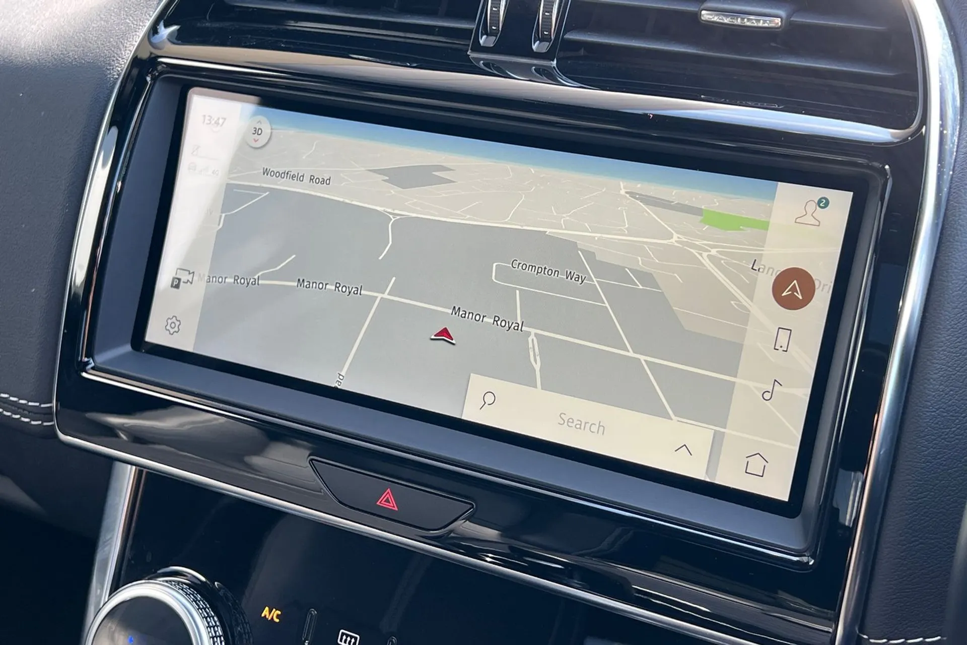 Jaguar XE thumbnail image number 5