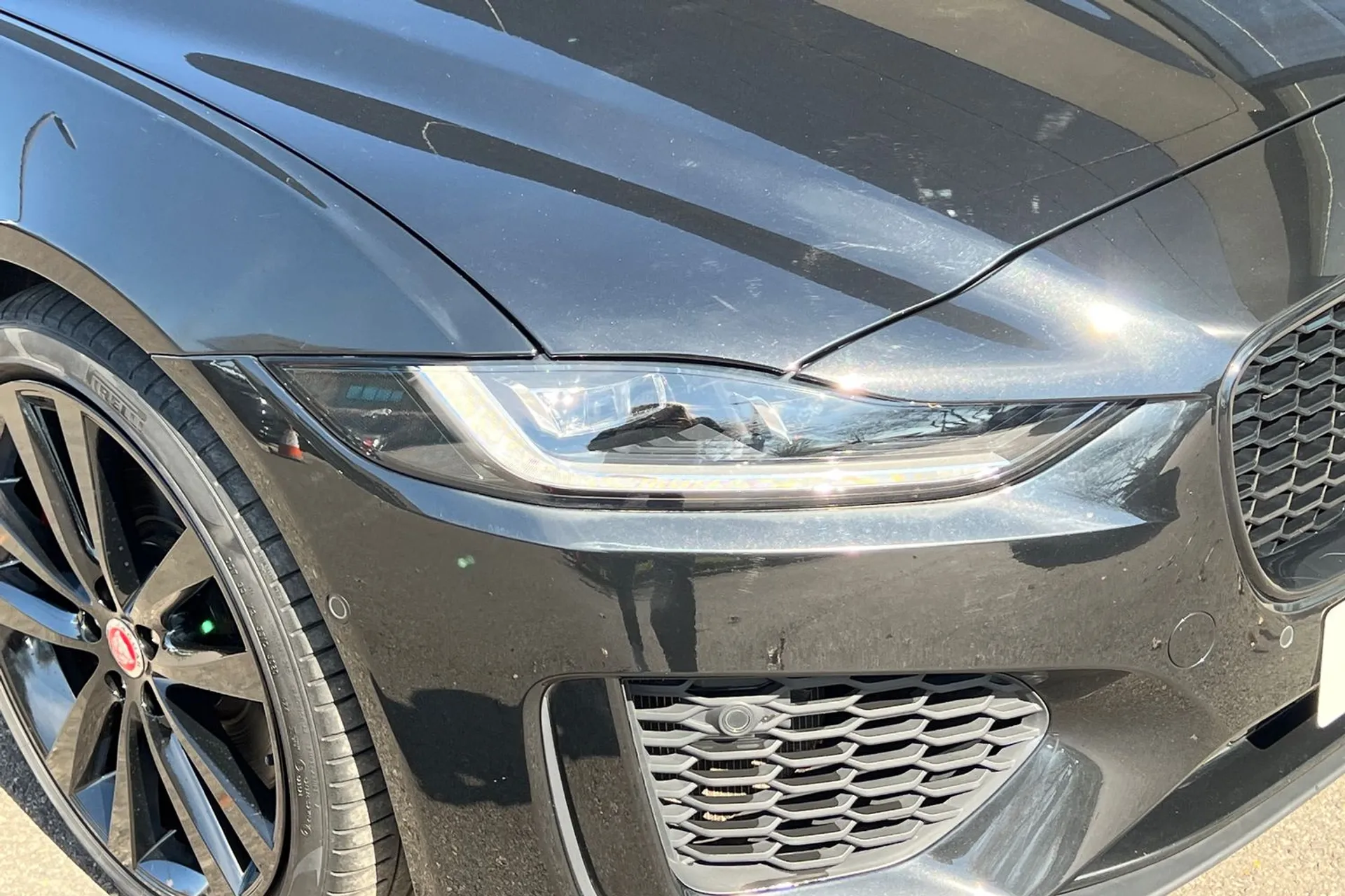 Jaguar XE thumbnail image number 54