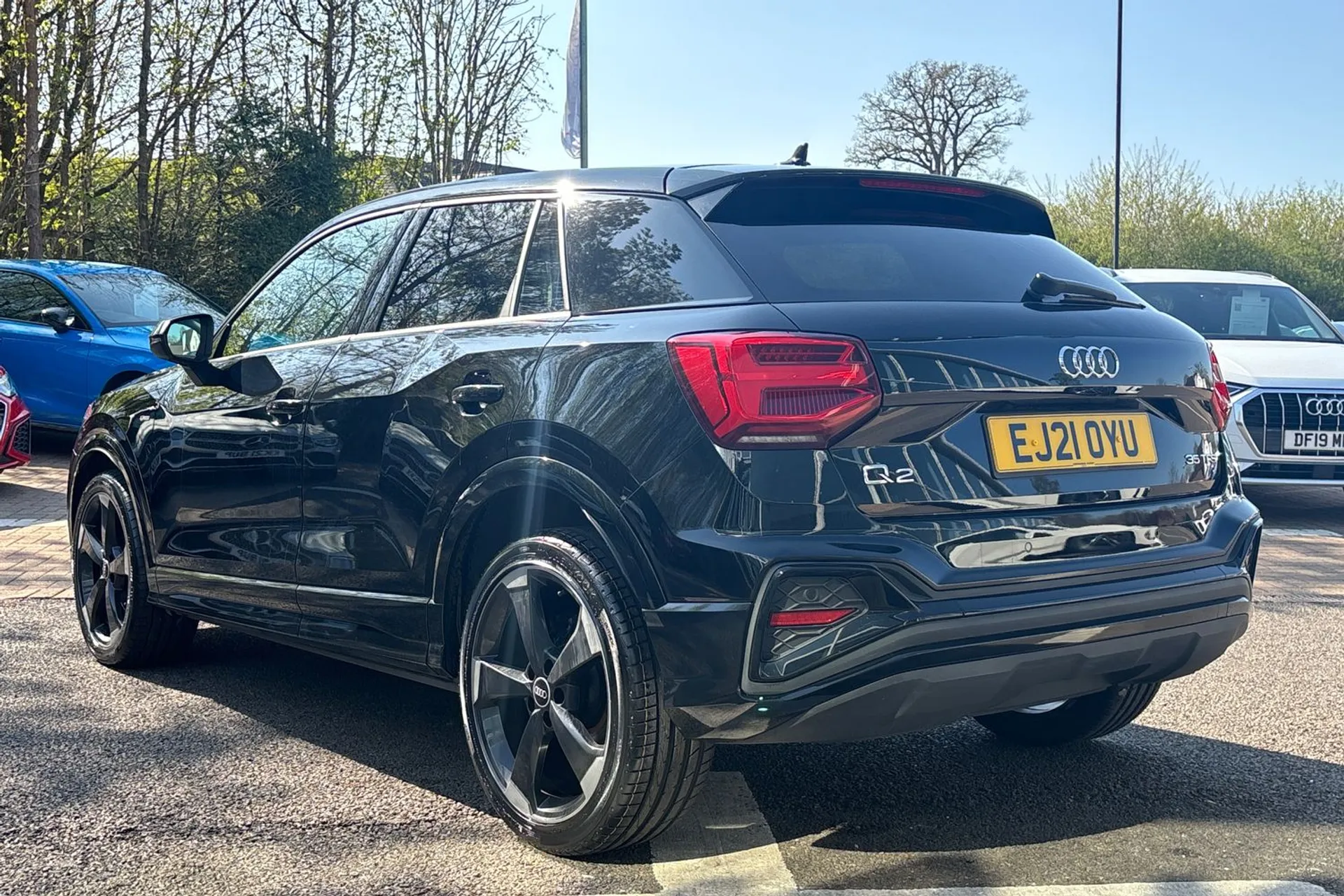 Audi Q2 thumbnail image number 8