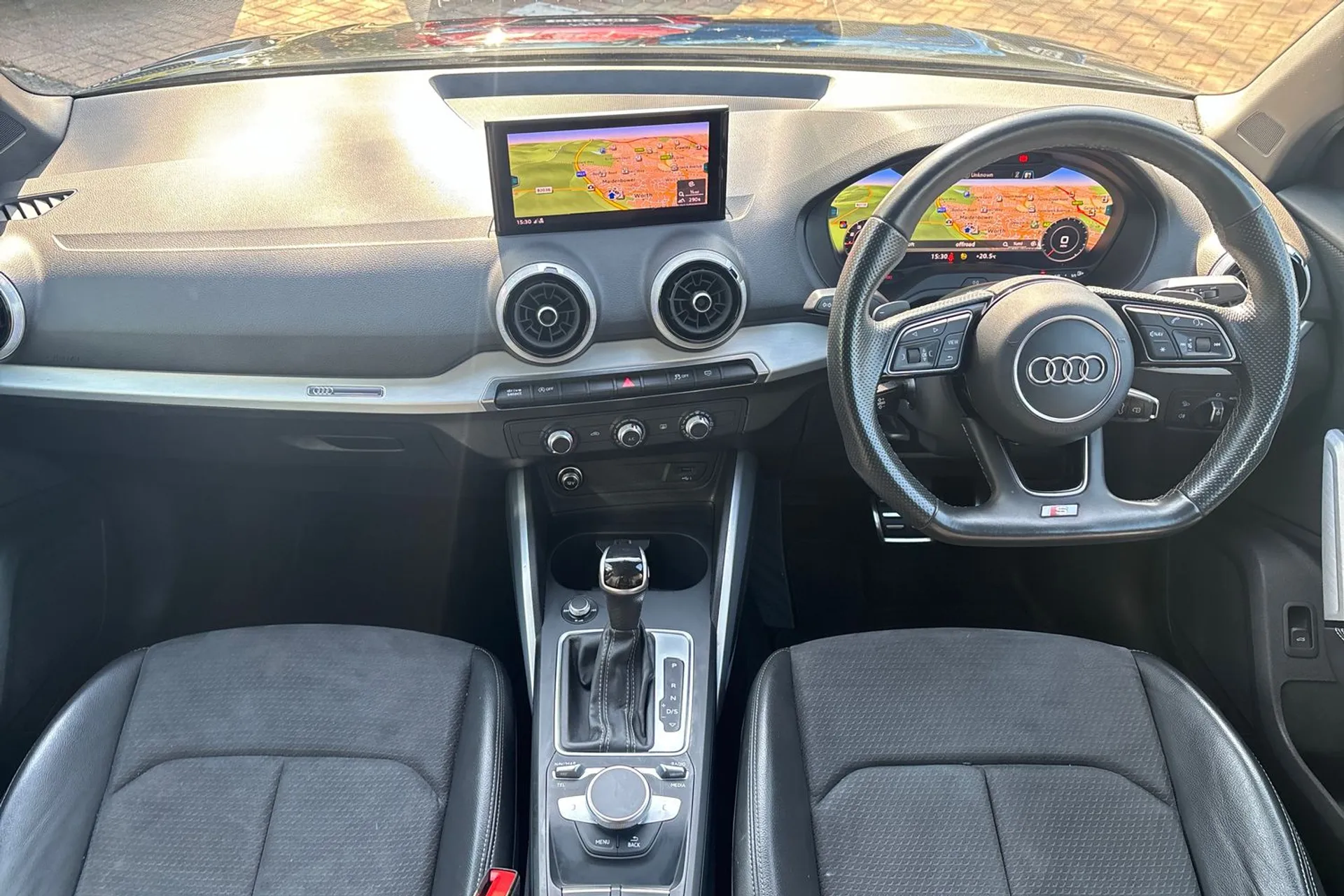 Audi Q2 thumbnail image number 32