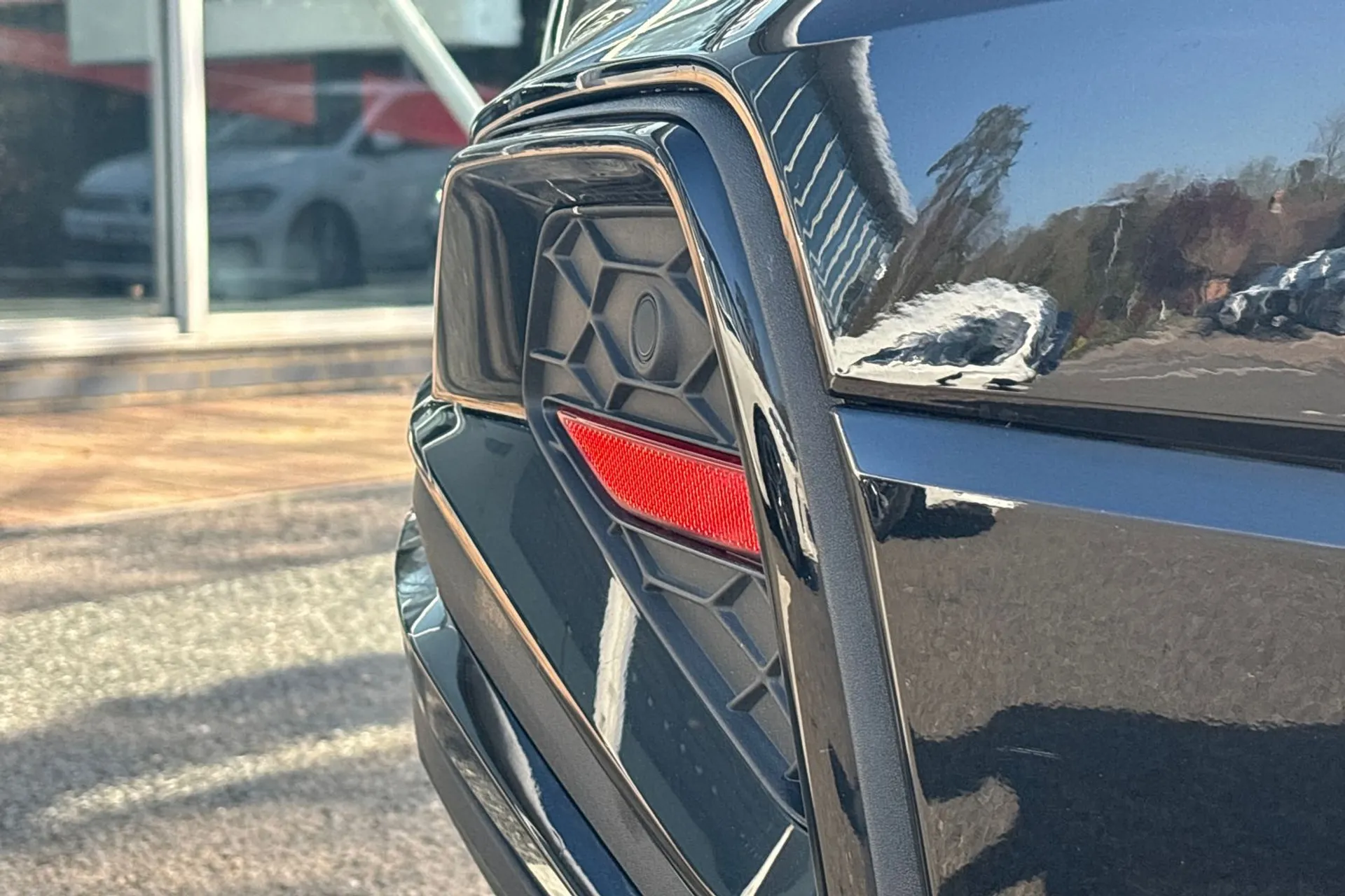 Audi Q2 thumbnail image number 16
