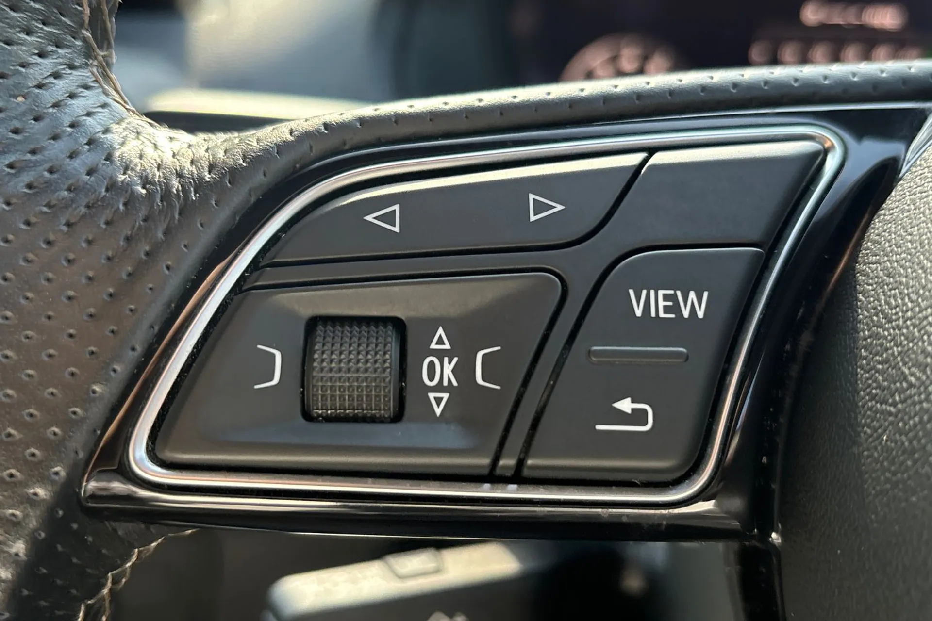Audi Q2 thumbnail image number 37