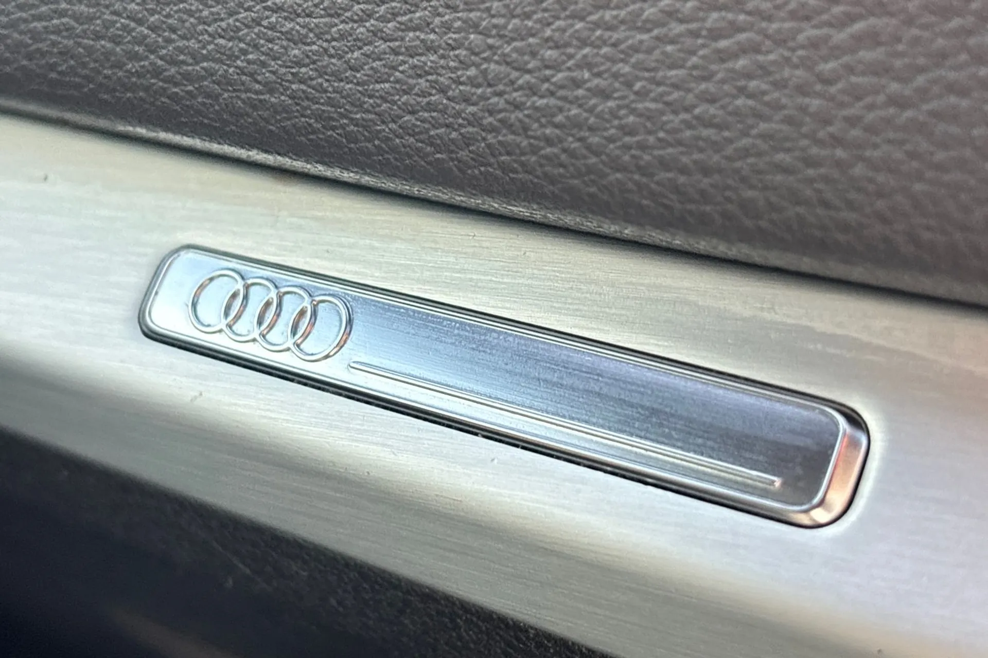 Audi Q2 thumbnail image number 45