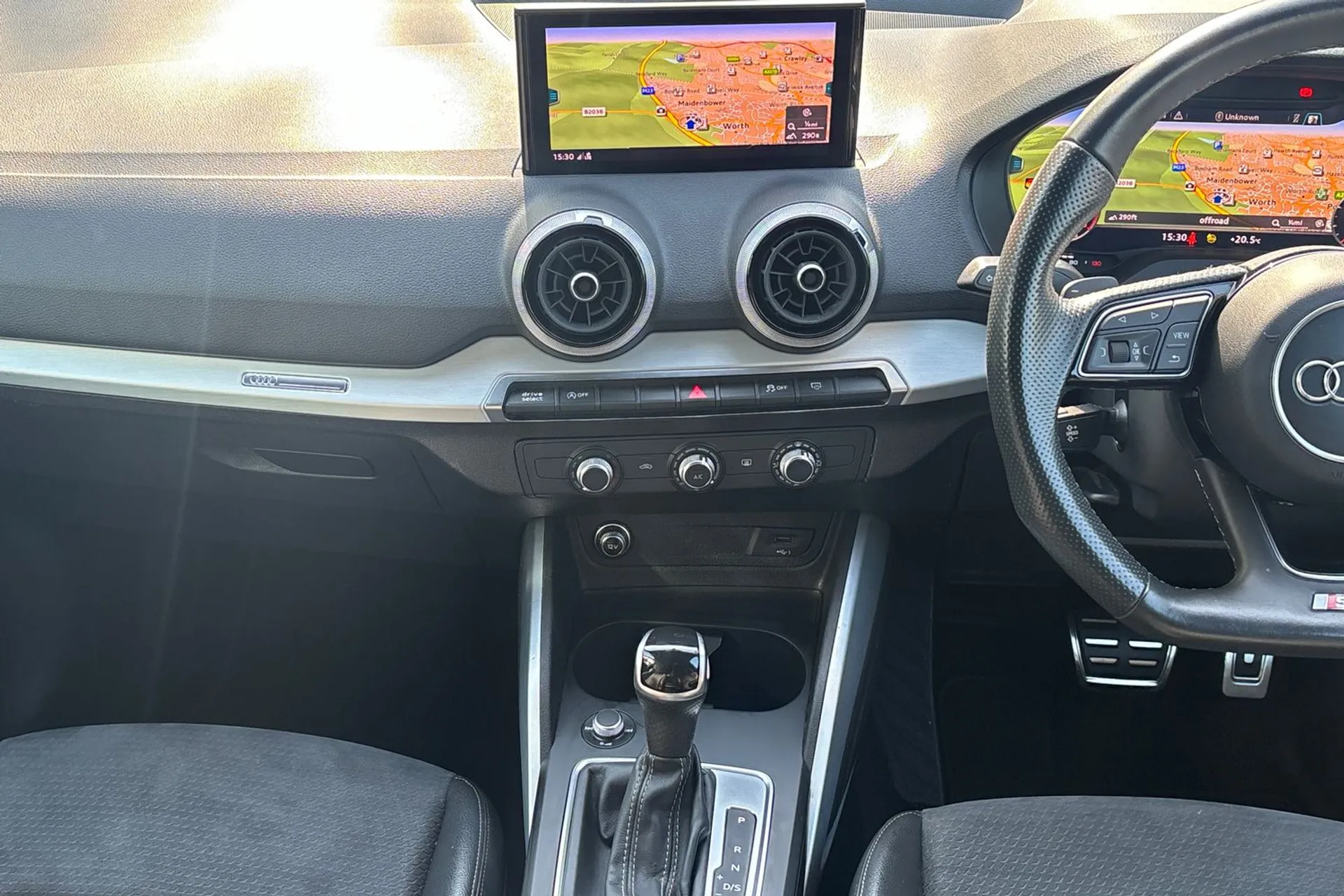Audi Q2 thumbnail image number 36