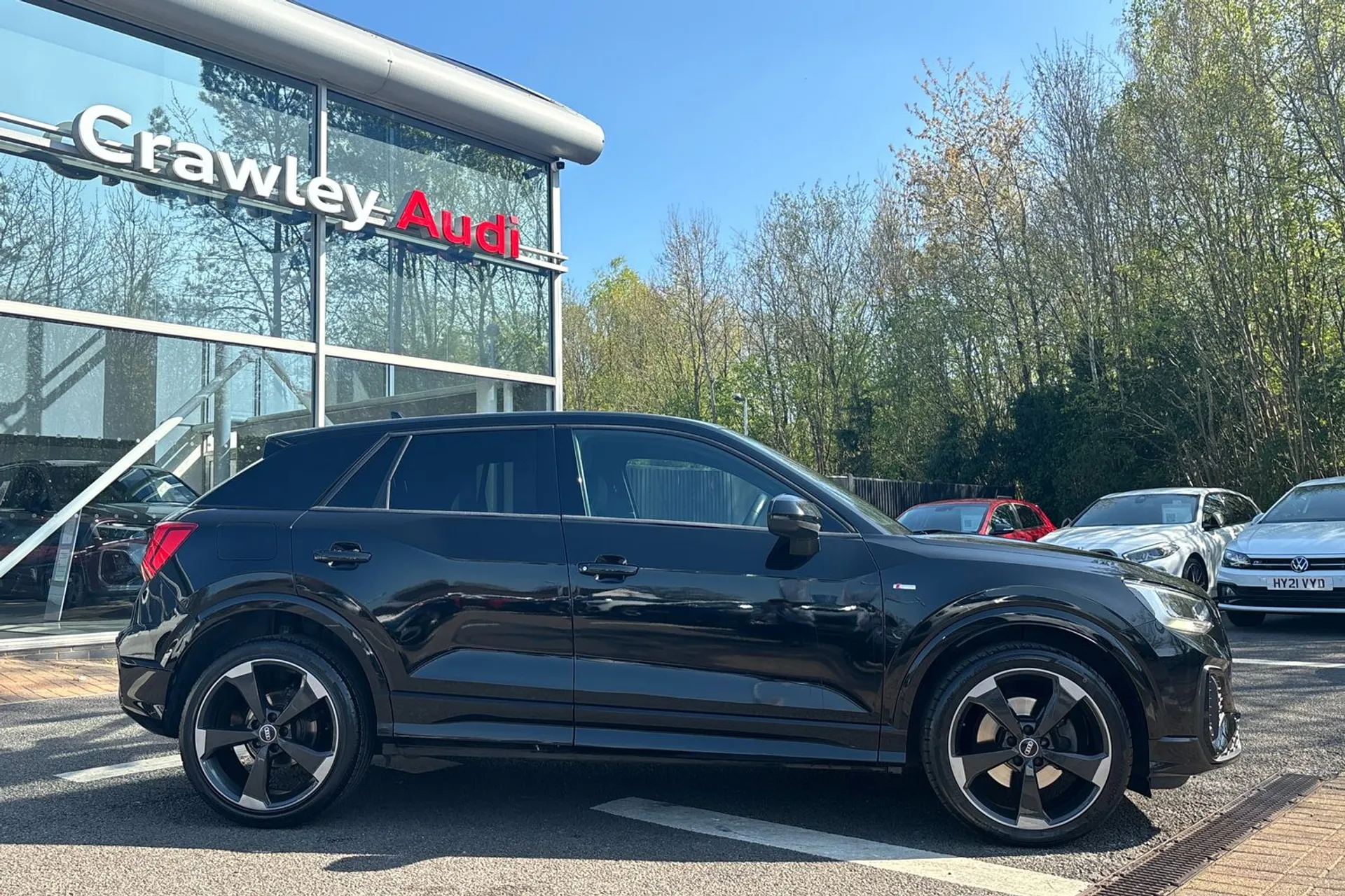 Audi Q2 thumbnail image number 2