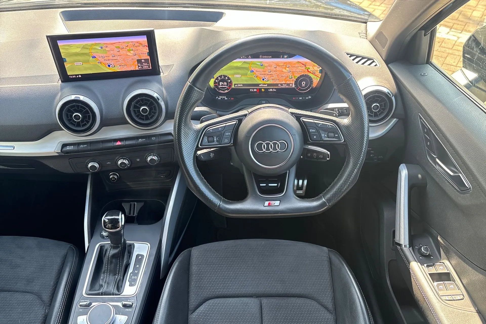 Audi Q2 thumbnail image number 35