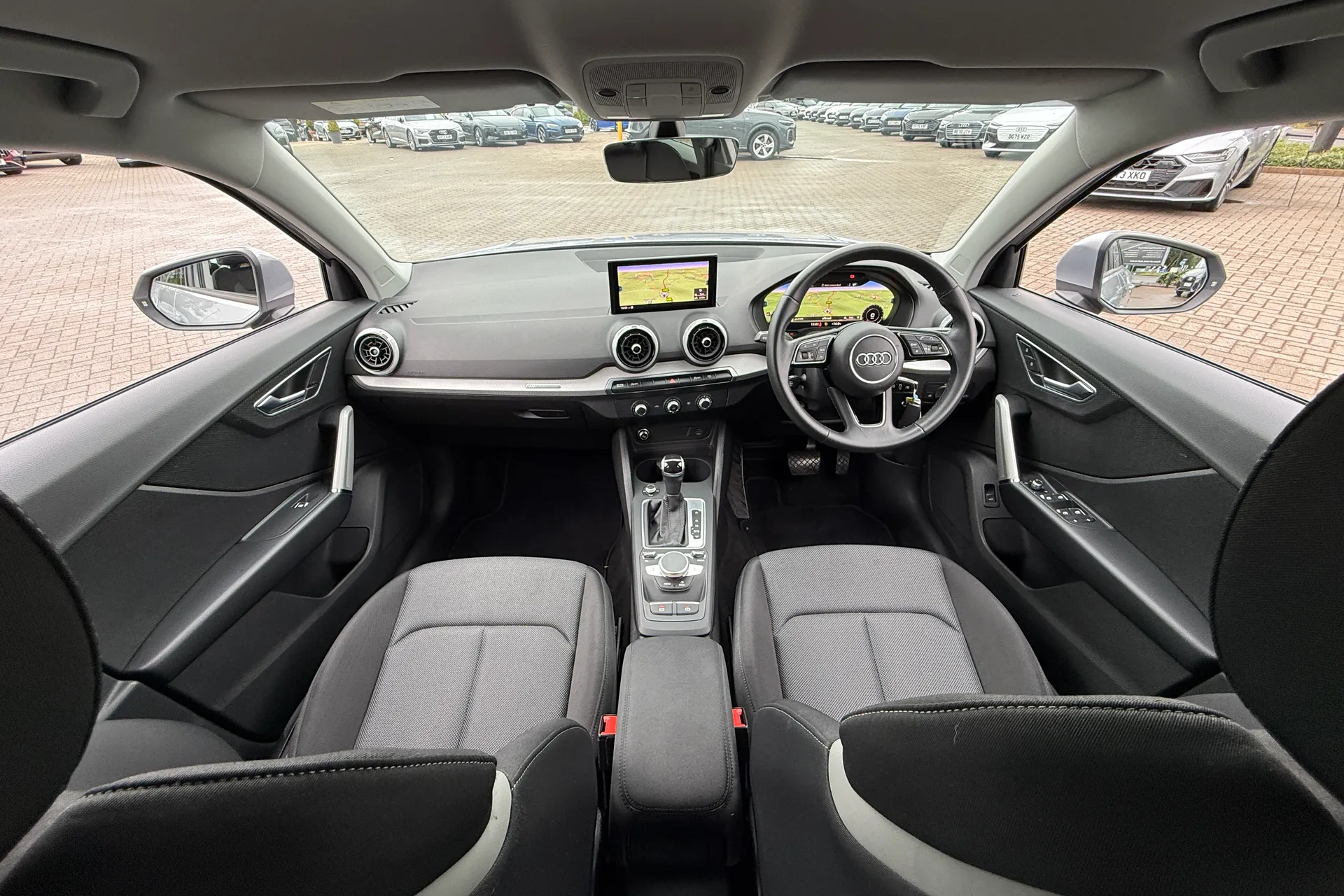 Audi Q2 thumbnail image number 3