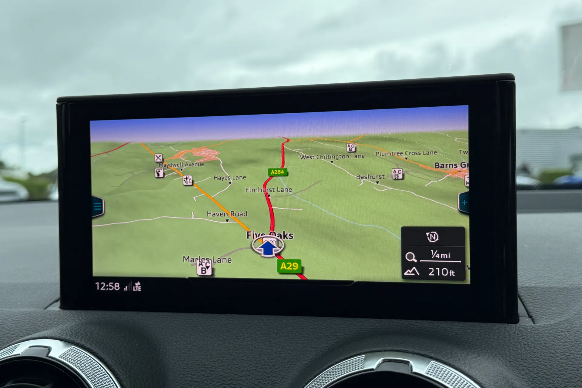 Audi Q2 thumbnail image number 4