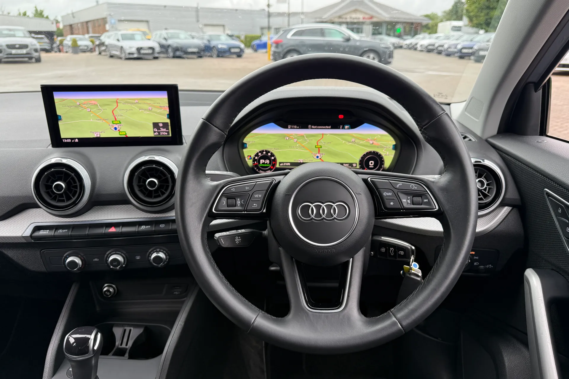 Audi Q2 thumbnail image number 6