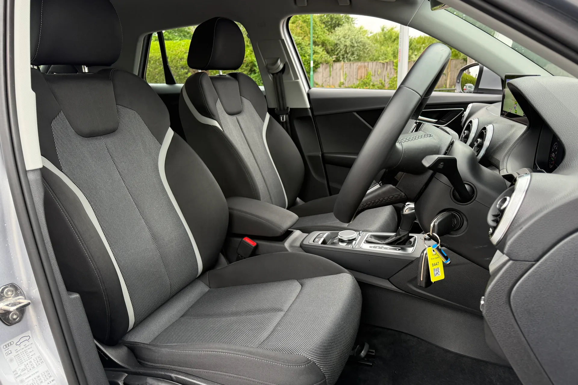 Audi Q2 thumbnail image number 24
