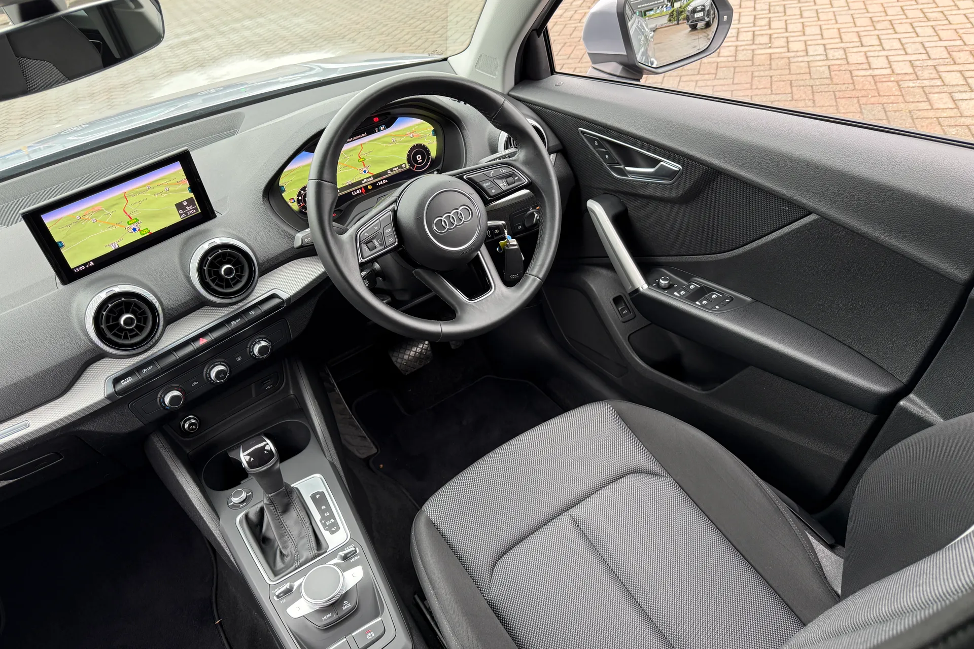 Audi Q2 thumbnail image number 39