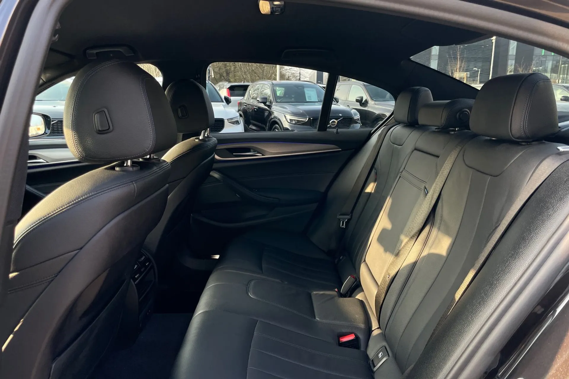 BMW 5 SERIES thumbnail image number 29