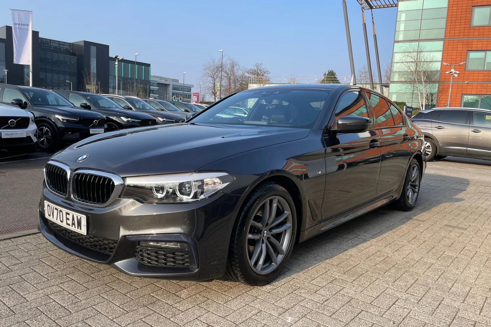 BMW 5 SERIES thumbnail image number 11