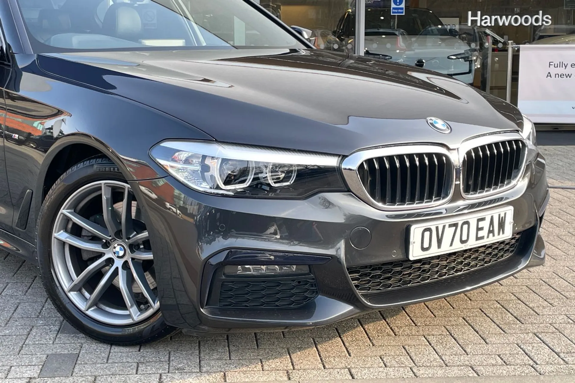 BMW 5 SERIES thumbnail image number 6