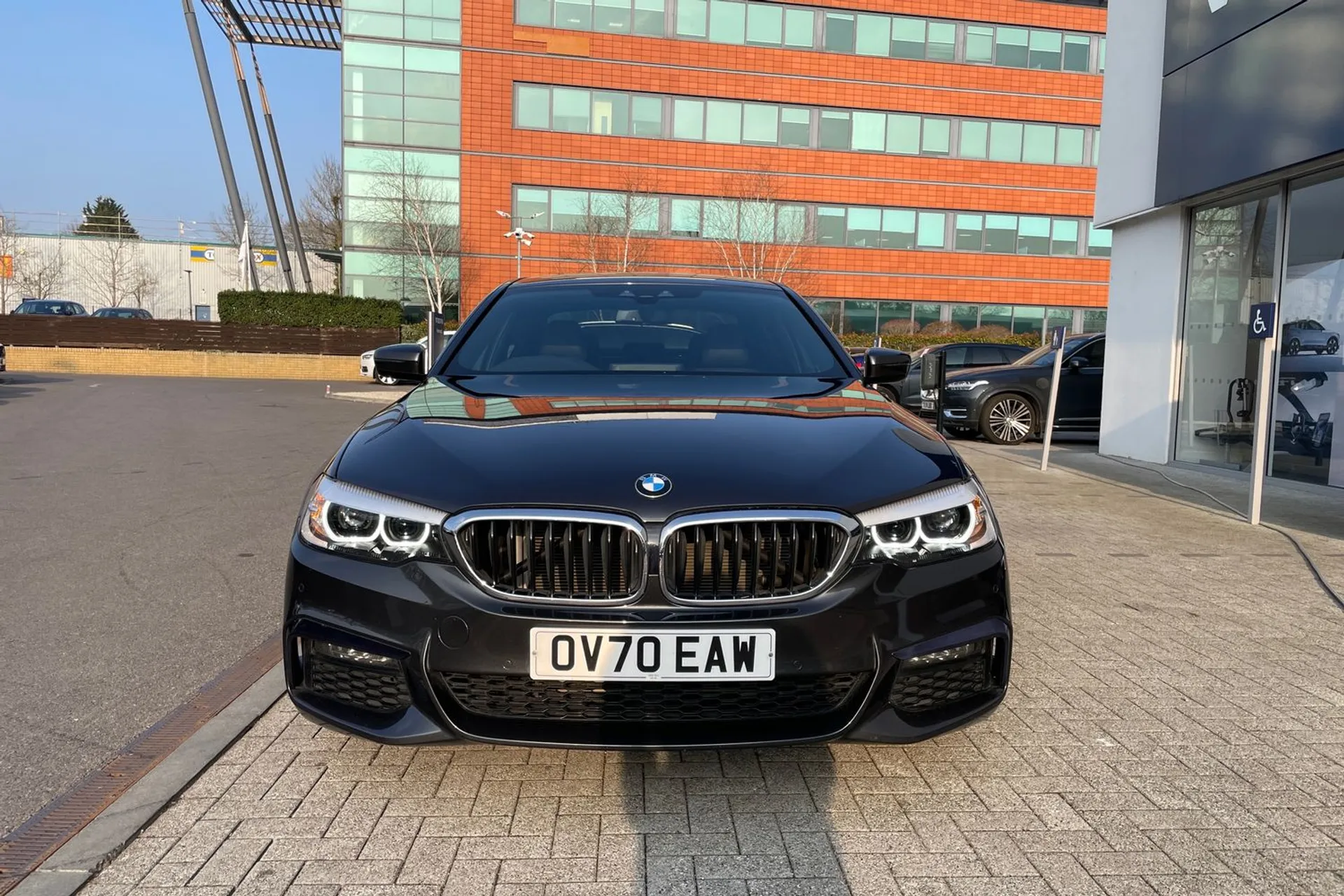 BMW 5 SERIES thumbnail image number 12