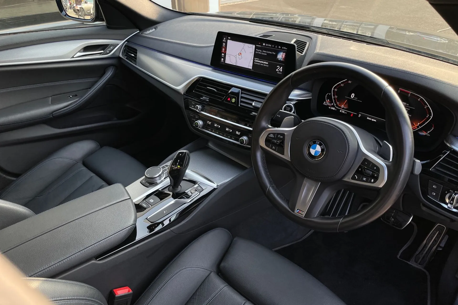 BMW 5 SERIES thumbnail image number 5