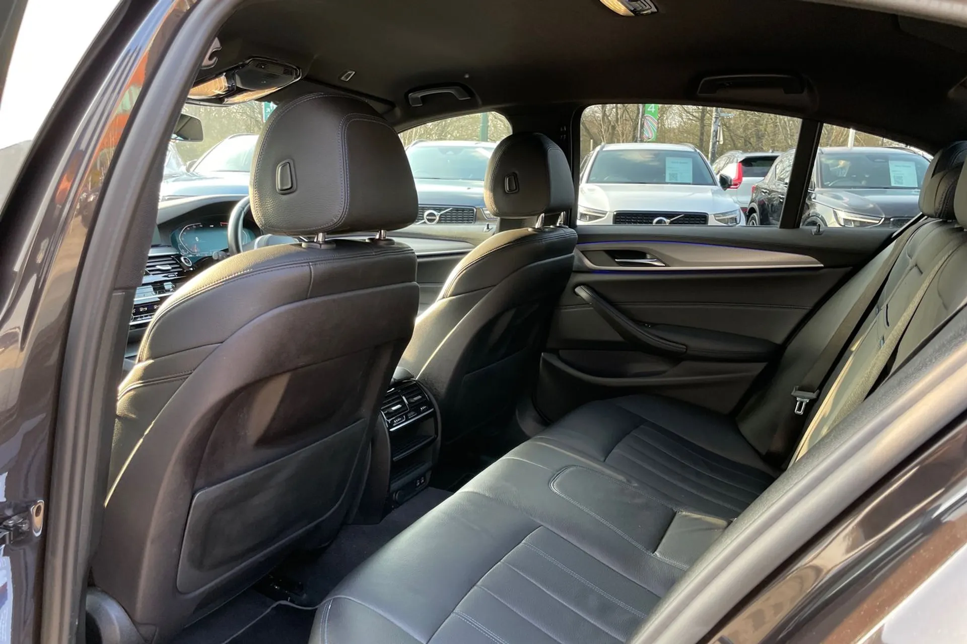 BMW 5 SERIES thumbnail image number 30