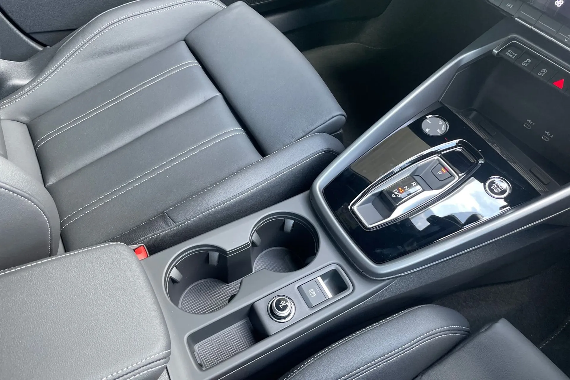 Audi A3 thumbnail image number 40