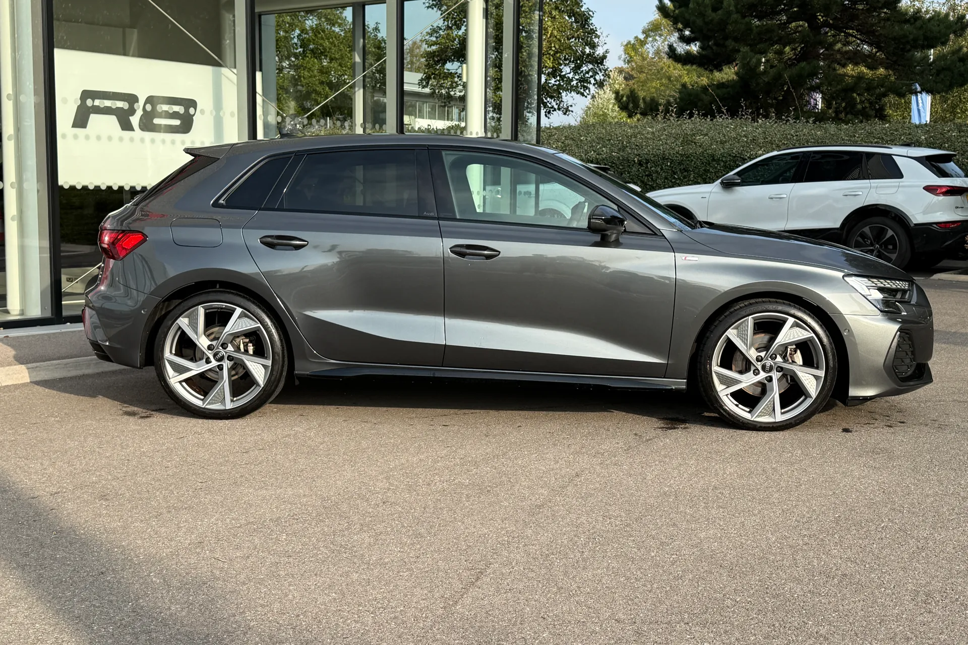 Audi A3 thumbnail image number 2