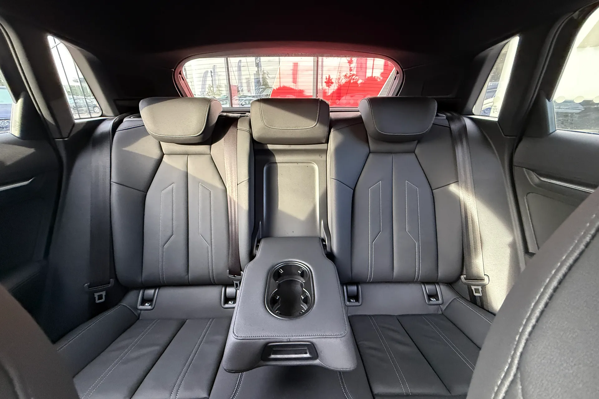 Audi A3 thumbnail image number 32
