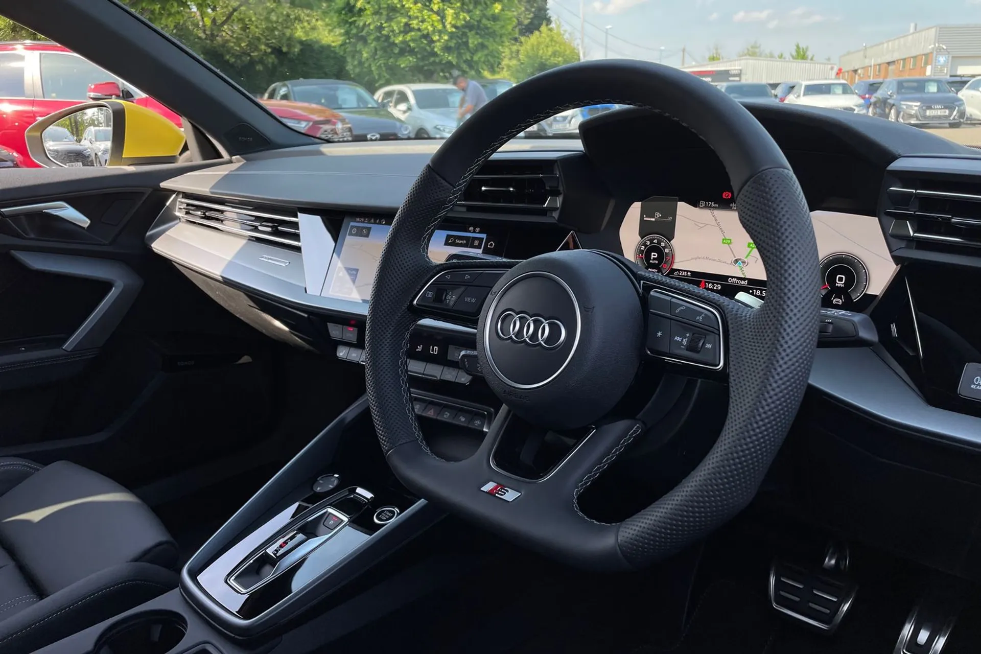 Audi A3 thumbnail image number 32