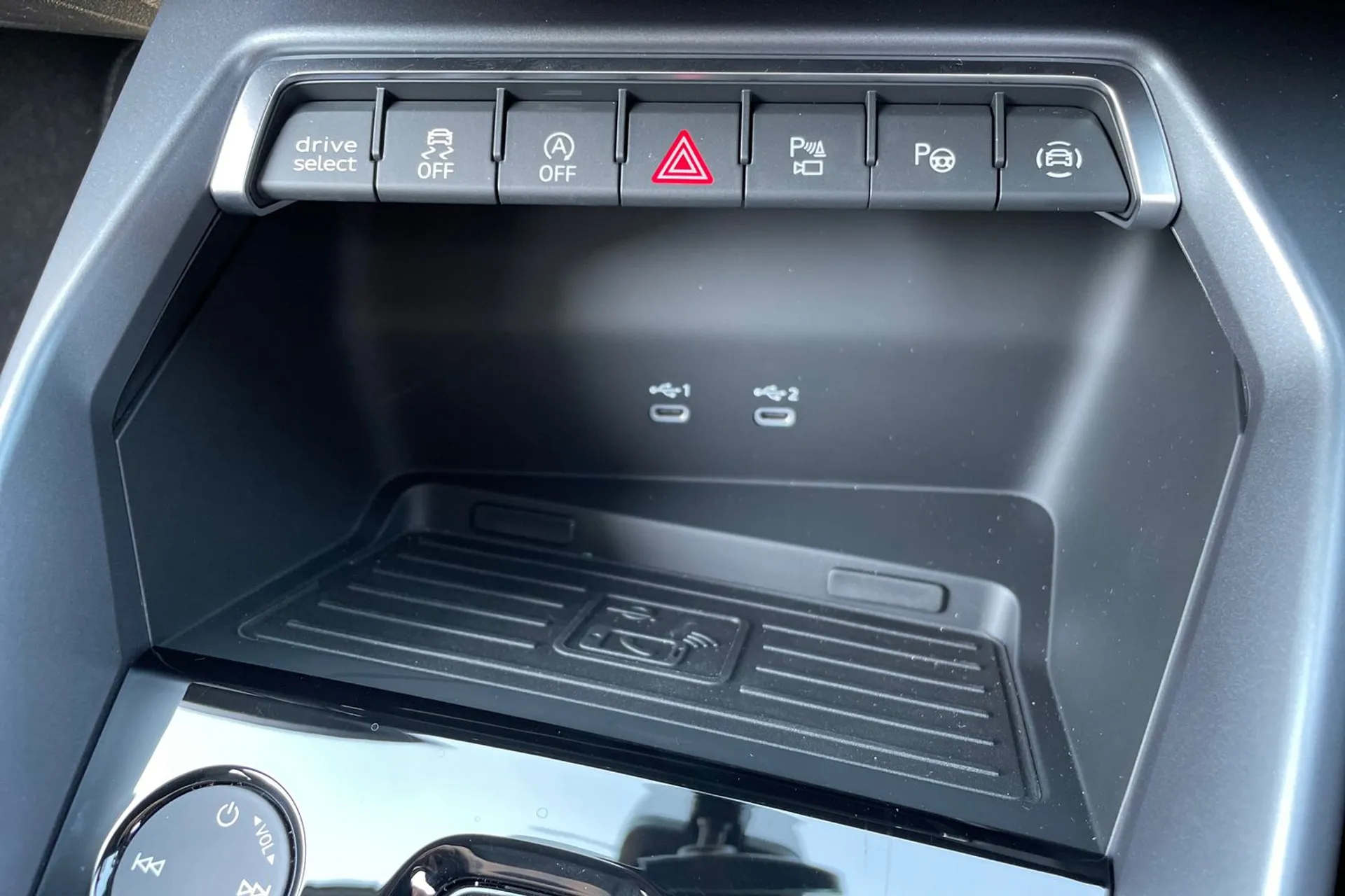 Audi A3 thumbnail image number 23