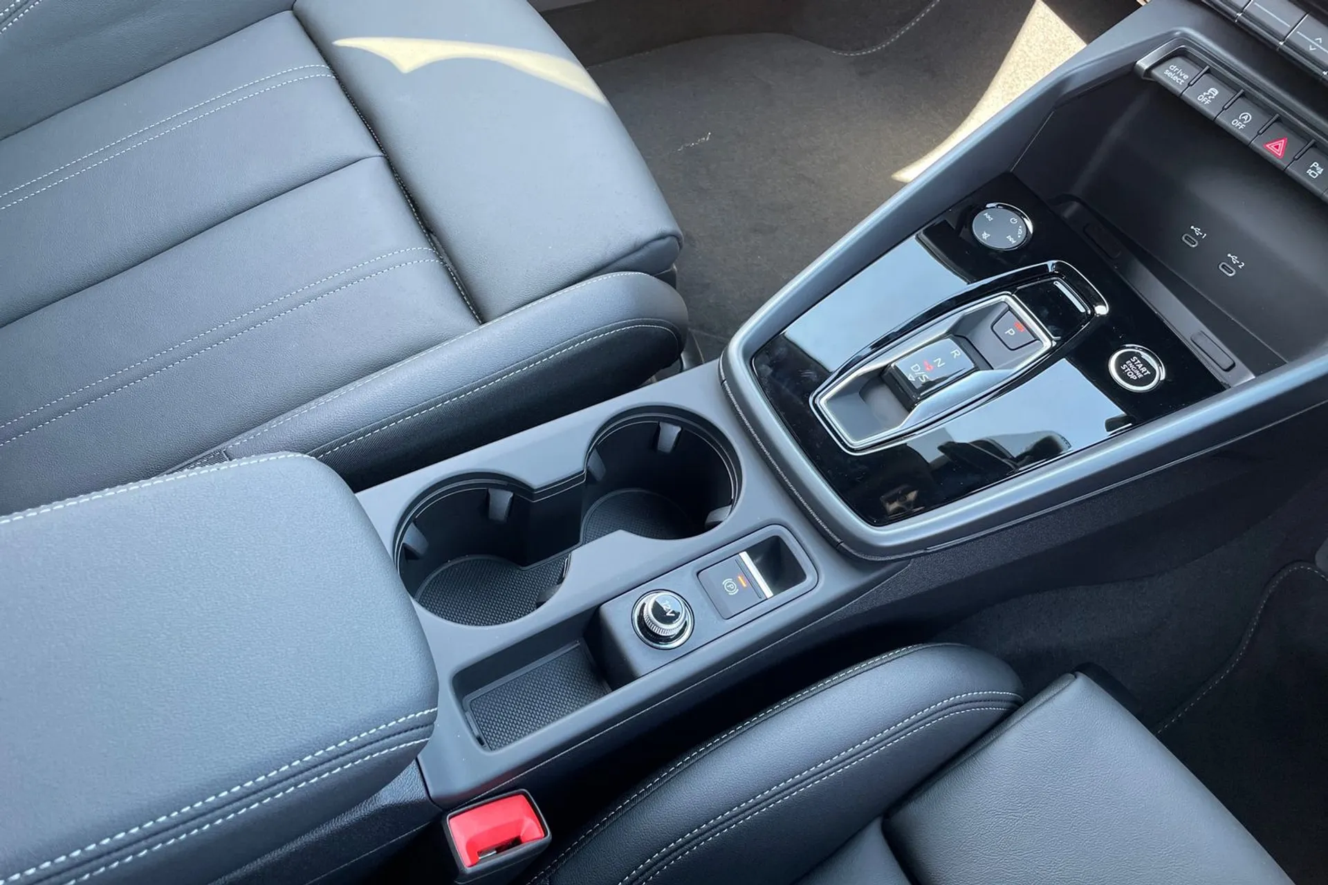 Audi A3 thumbnail image number 24
