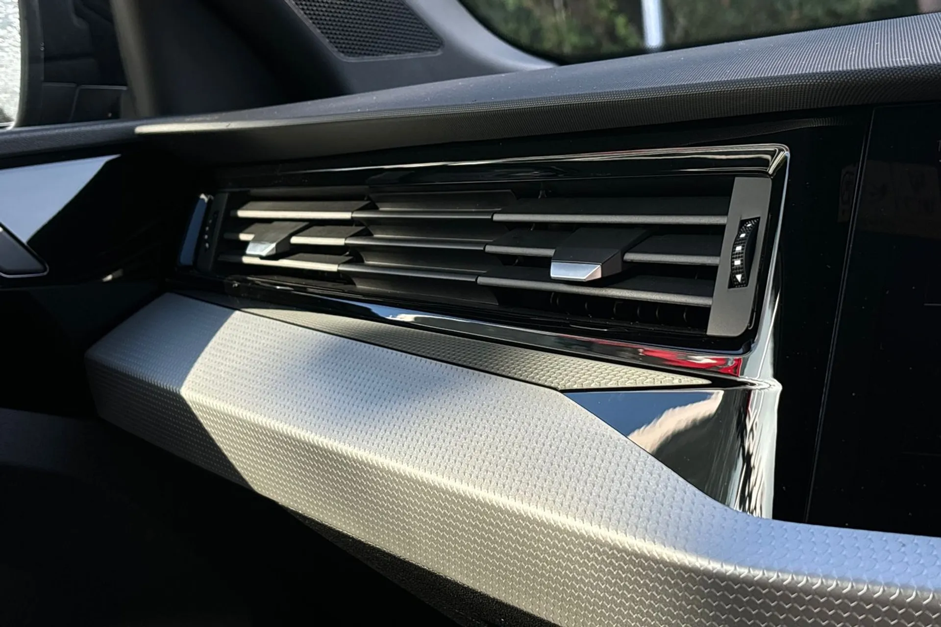 Audi A1 thumbnail image number 45