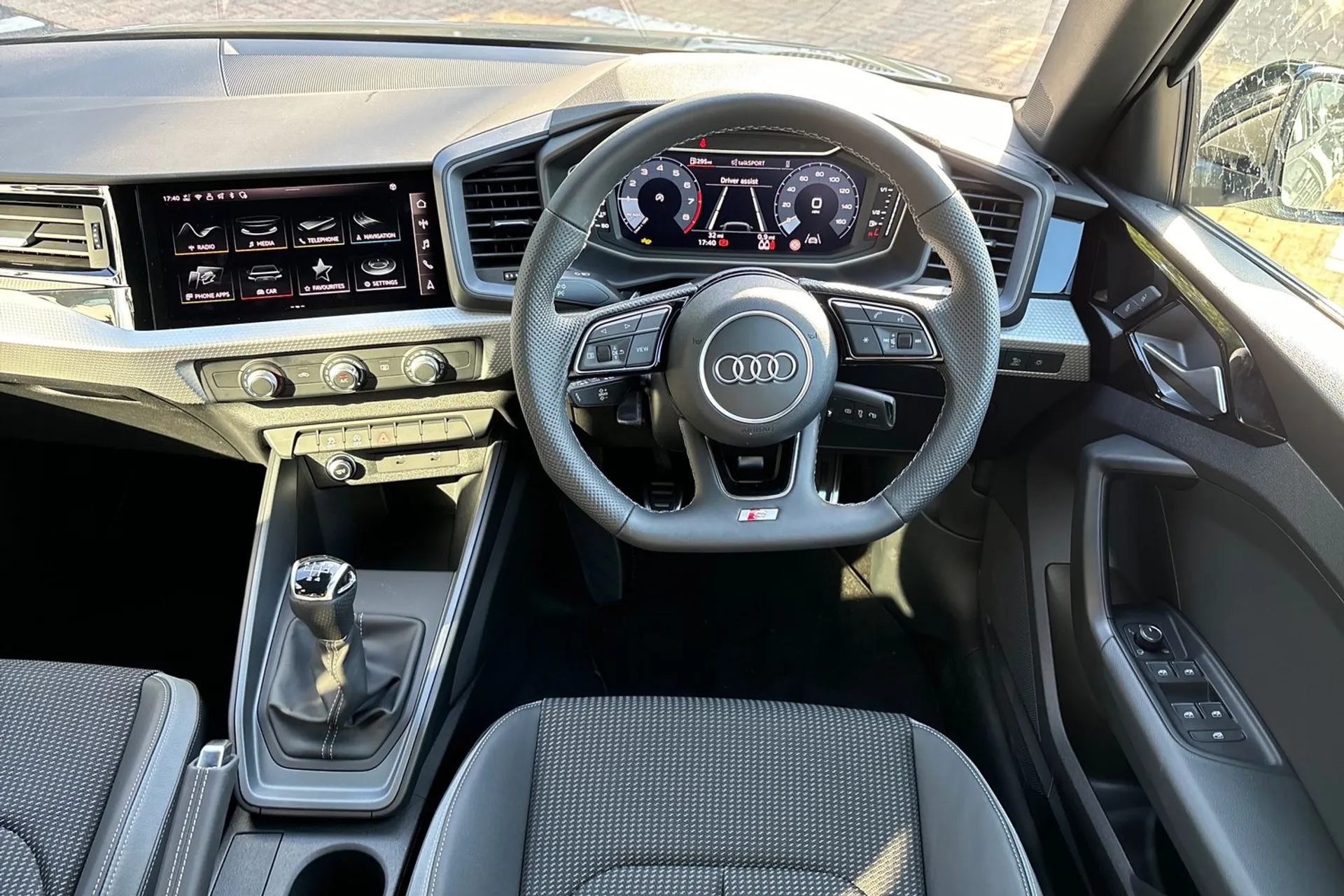 Audi A1 thumbnail image number 35