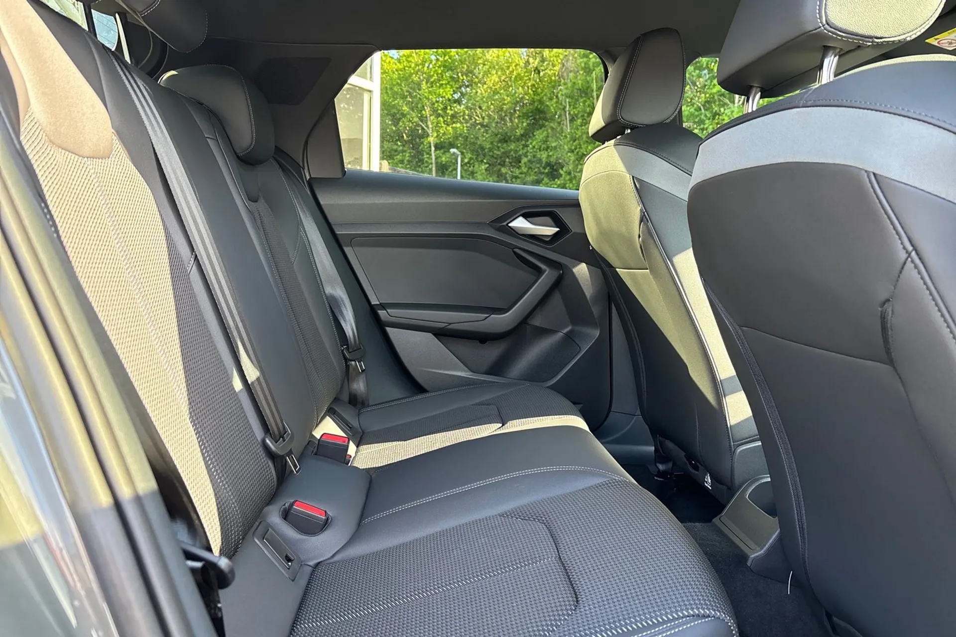 Audi A1 thumbnail image number 9