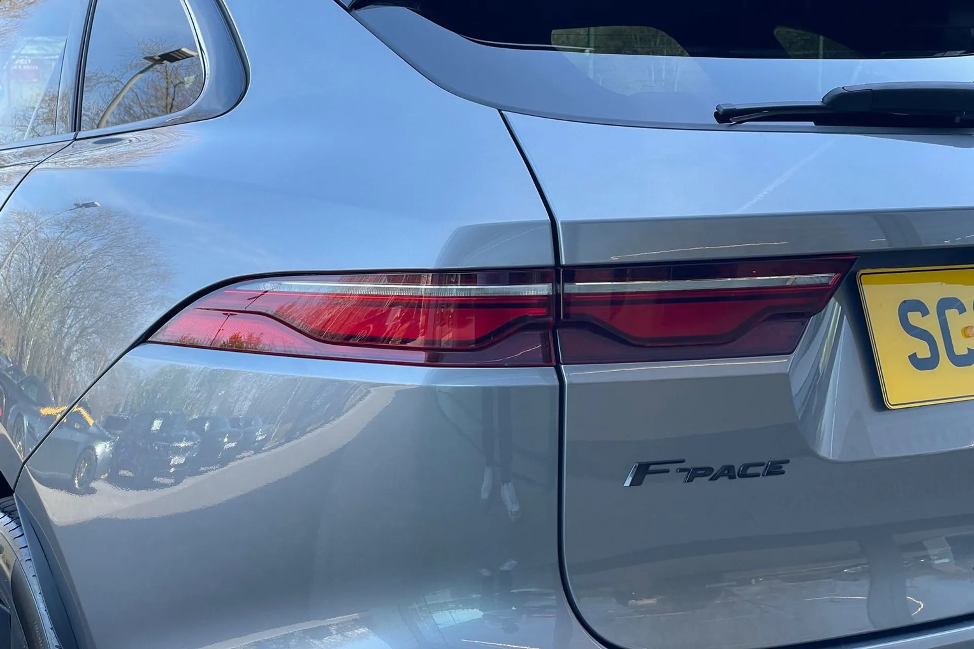 Jaguar F-PACE thumbnail image number 60