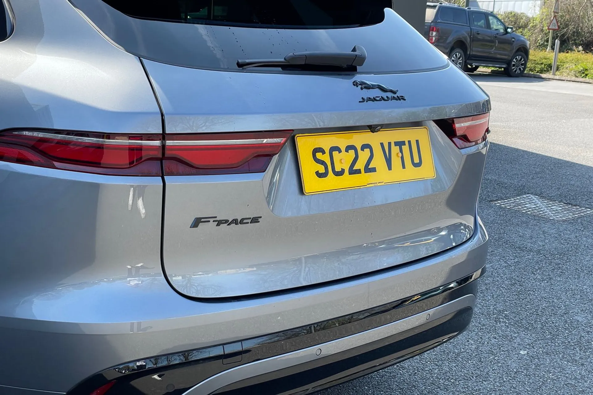 Jaguar F-PACE thumbnail image number 46