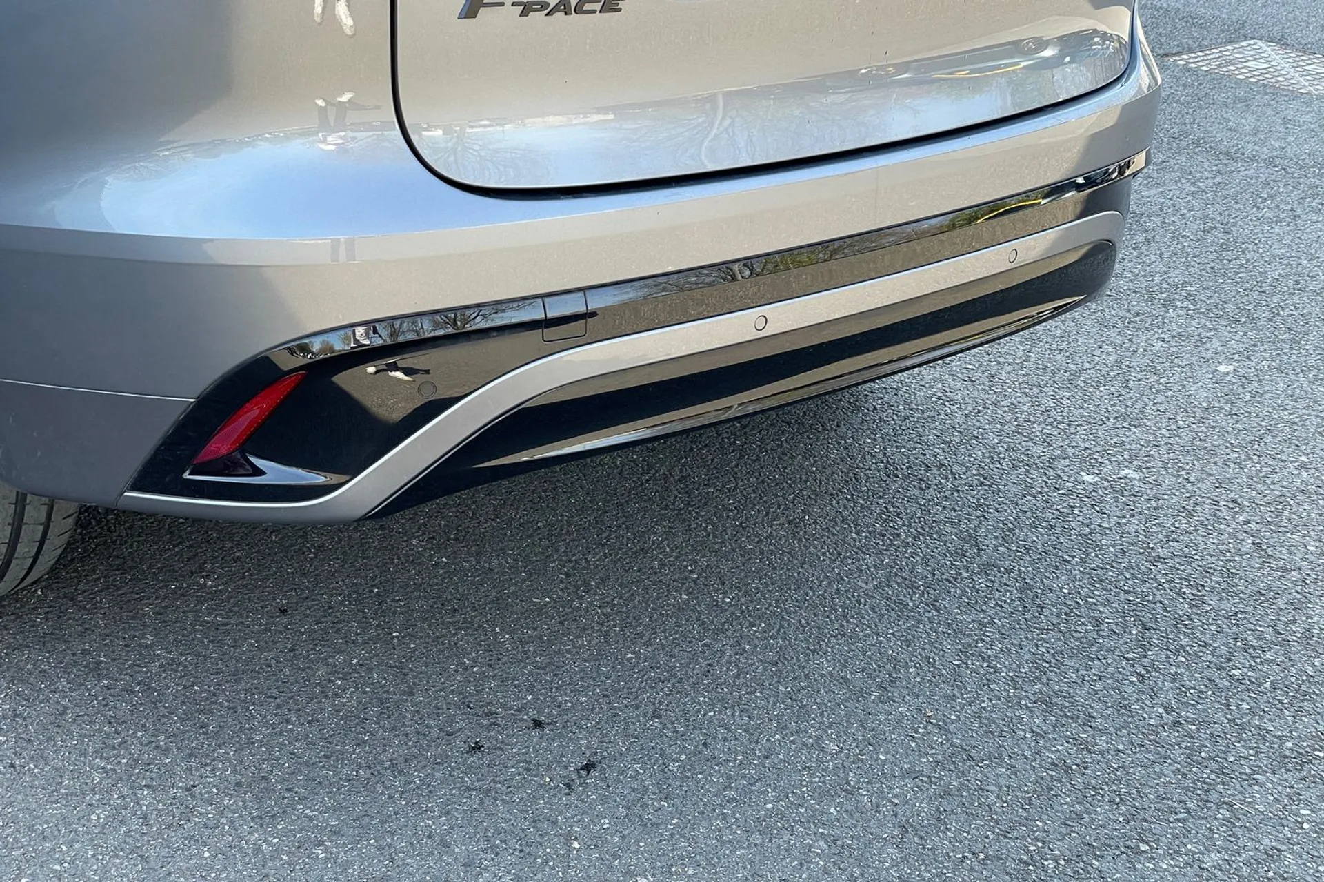 Jaguar F-PACE thumbnail image number 61