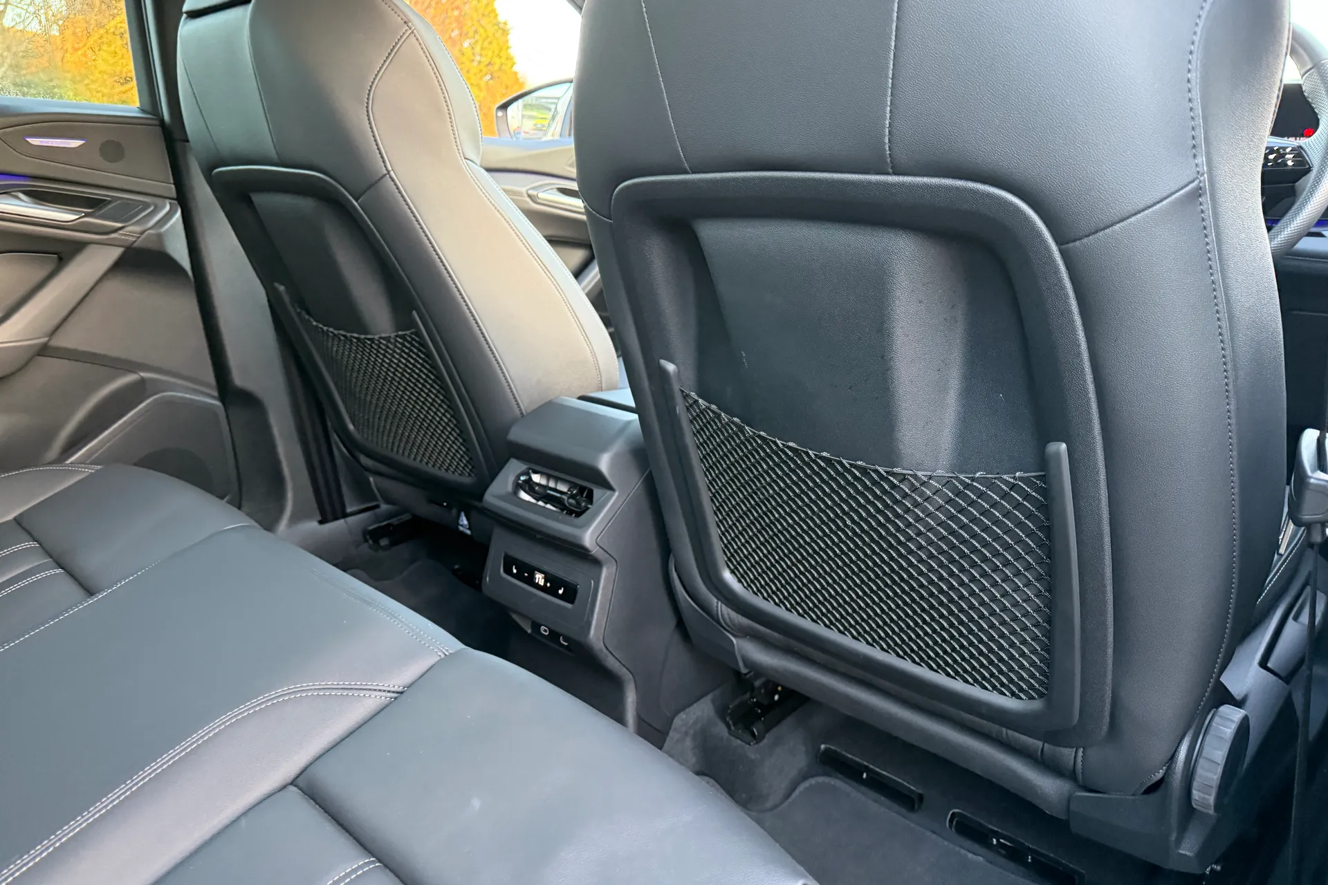 Audi Q6 thumbnail image number 43