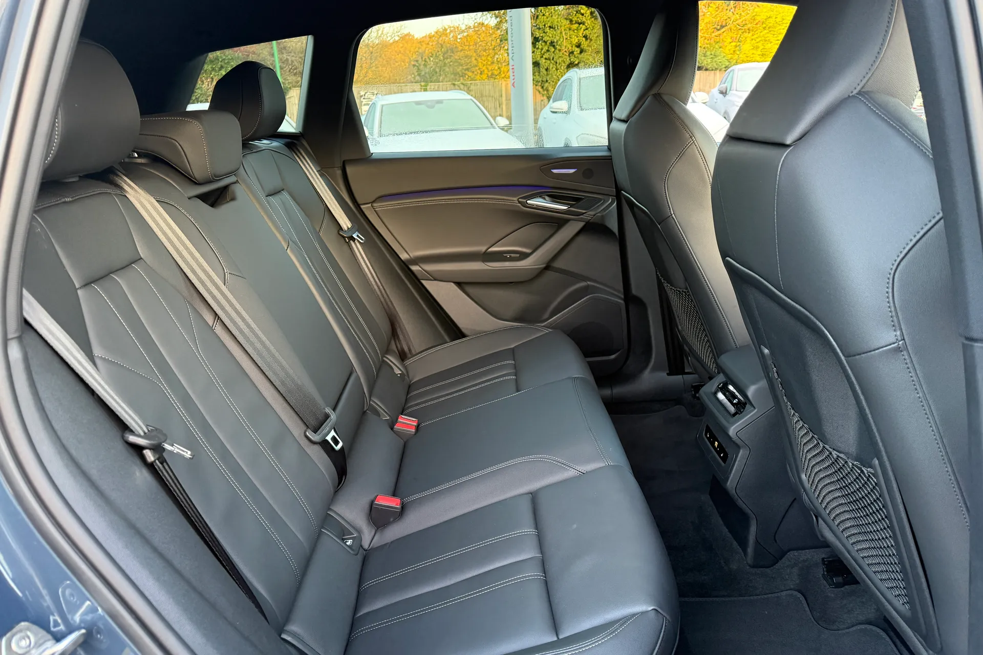 Audi Q6 thumbnail image number 40