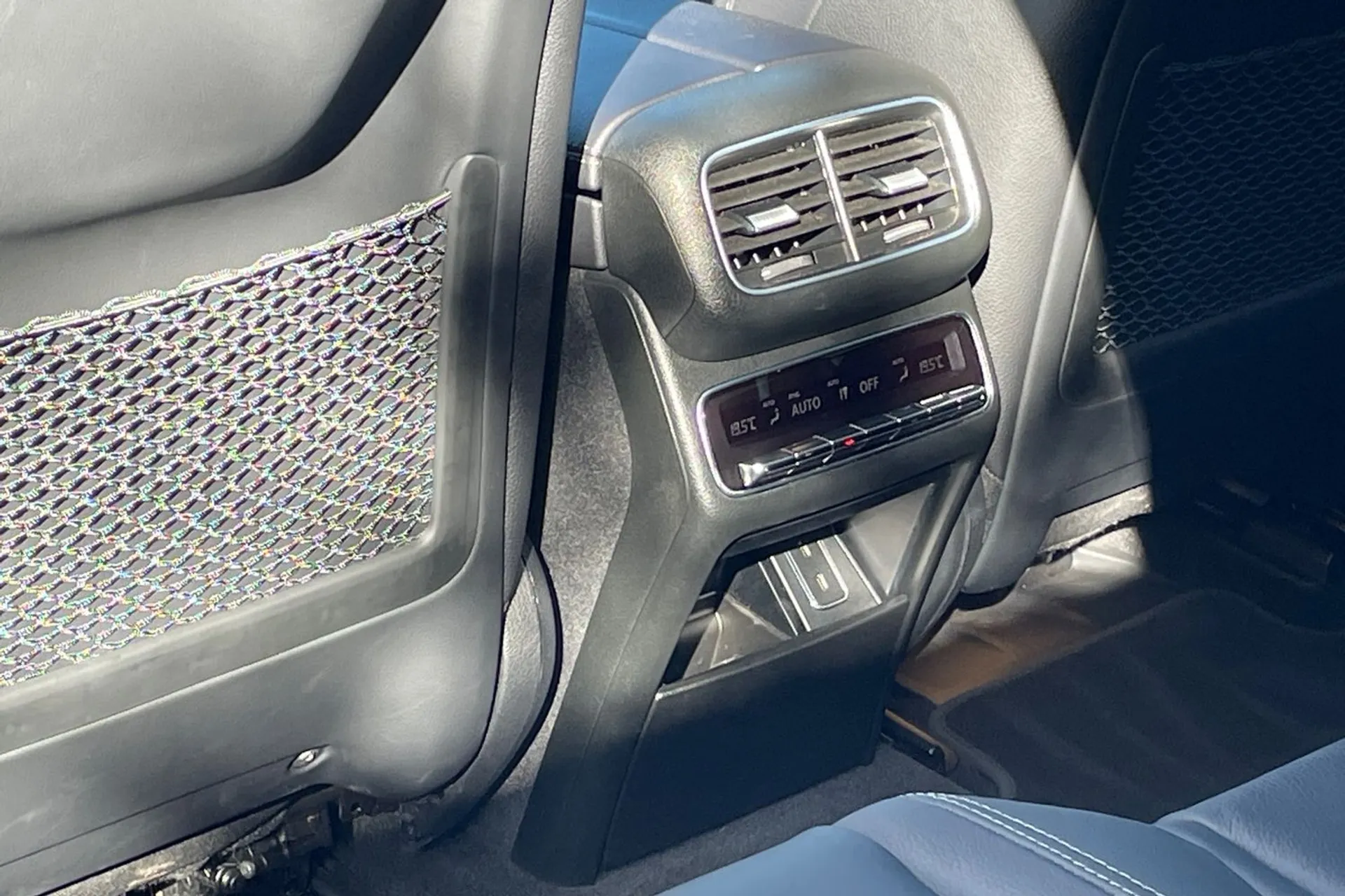 MERCEDES-BENZ GLE thumbnail image number 43