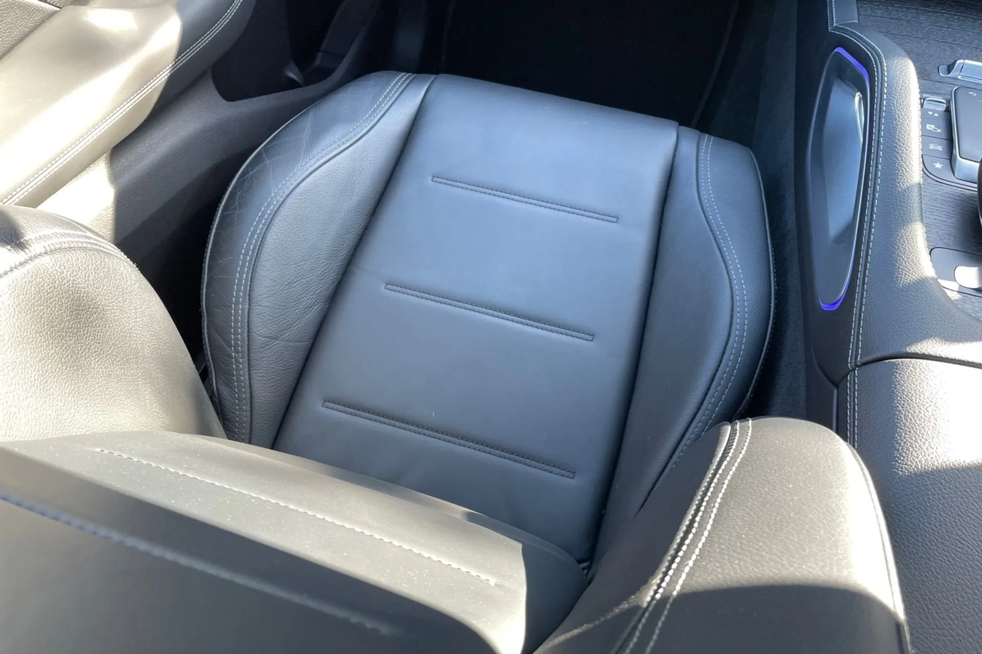 MERCEDES-BENZ GLE thumbnail image number 34